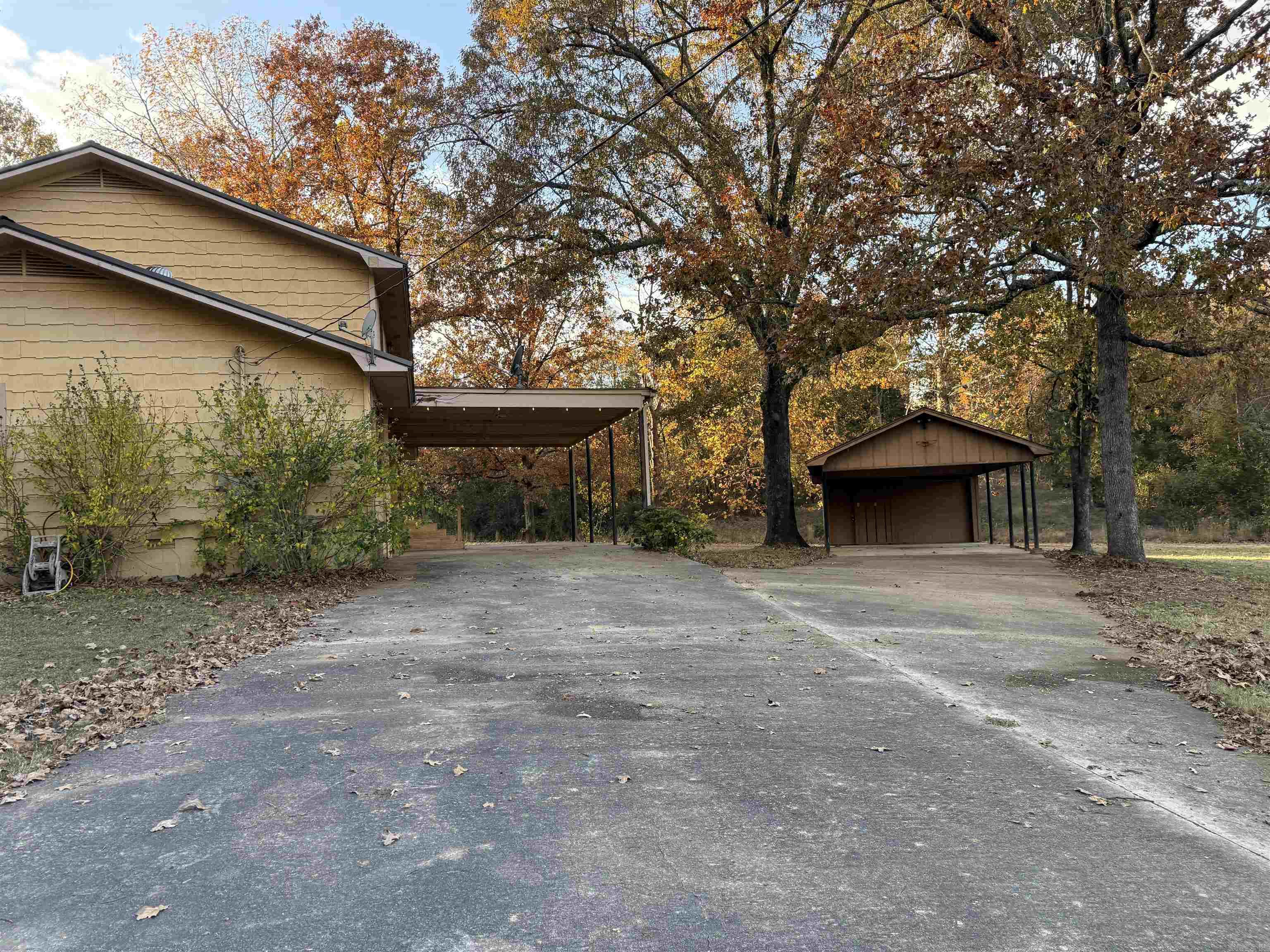 955 Hwy 31 Romance, AR 72136