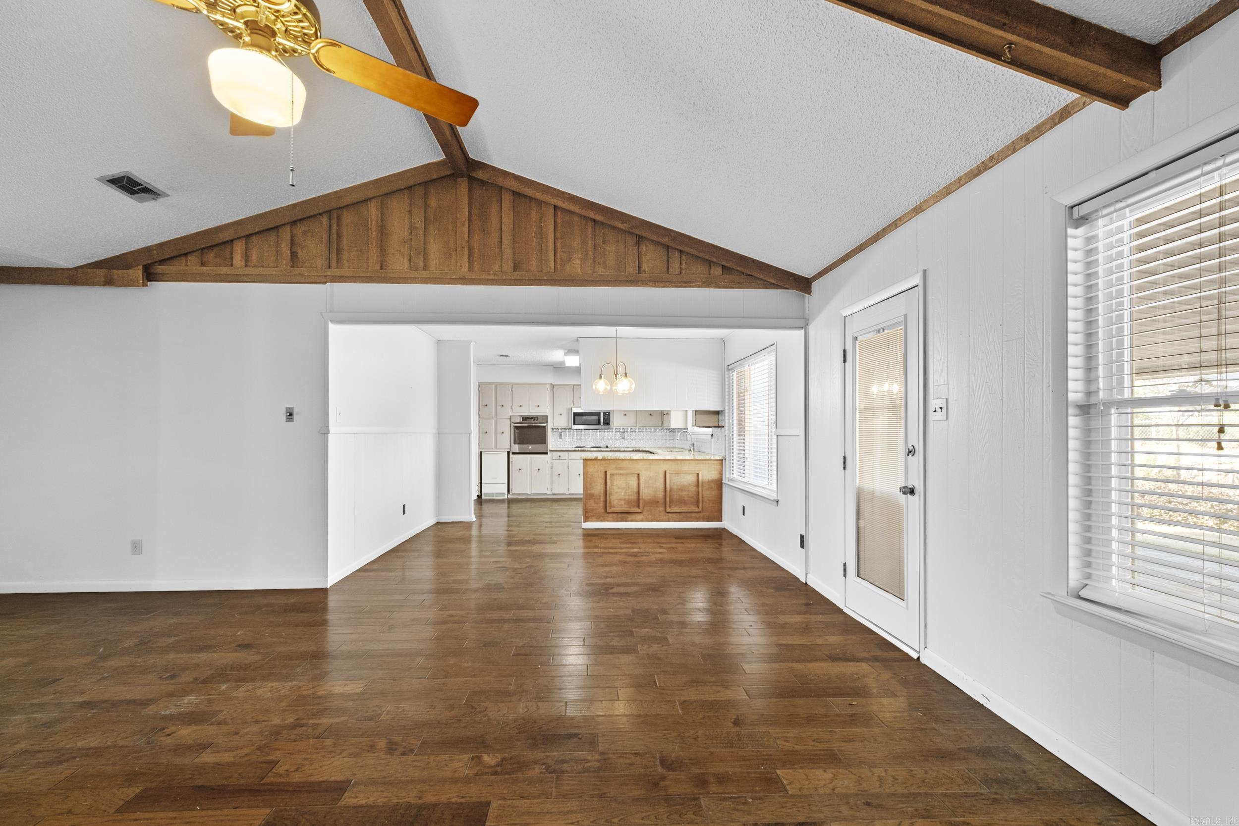 13 Pennwood Drive Sherwood, AR 72120