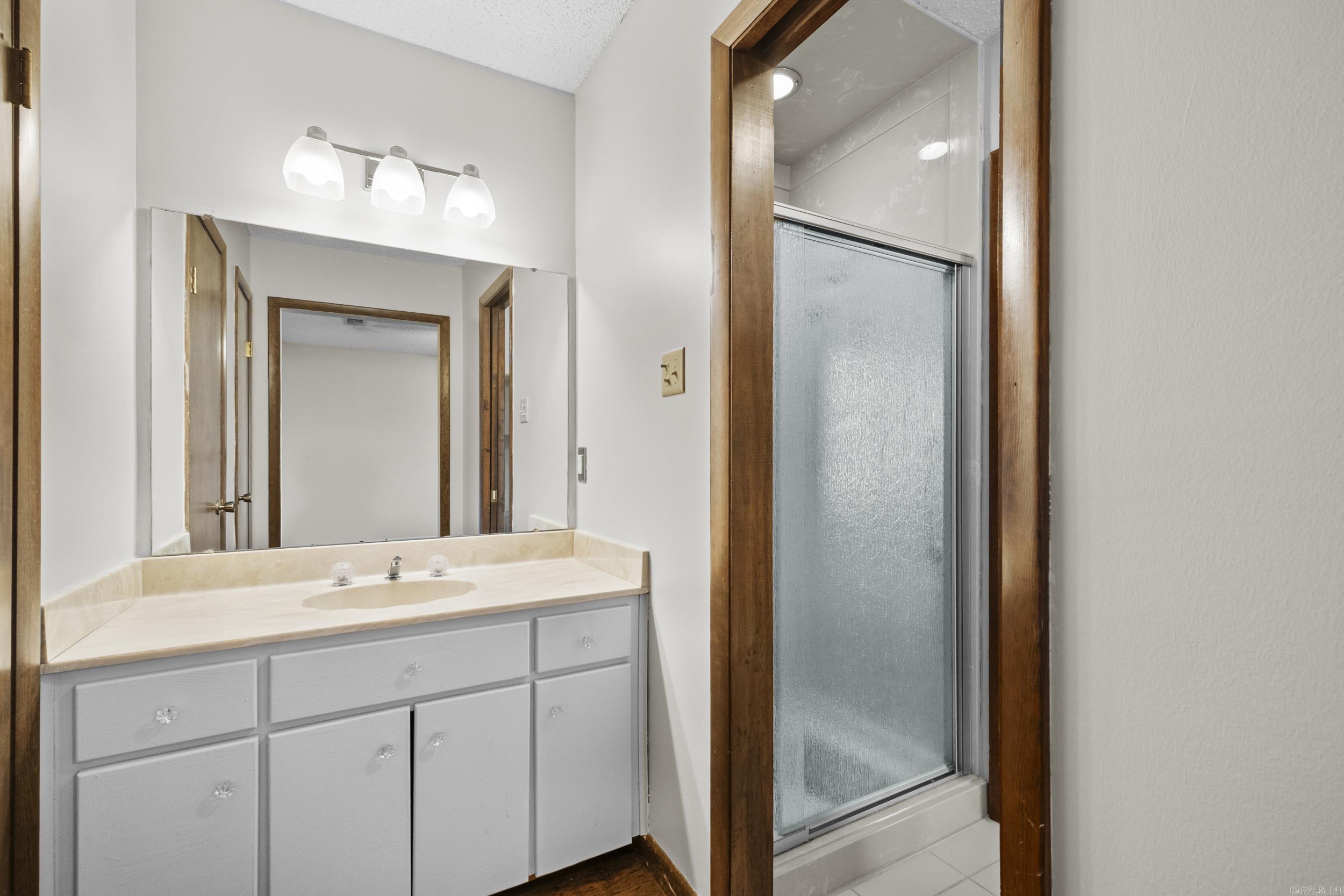 13 Pennwood Drive Sherwood, AR 72120