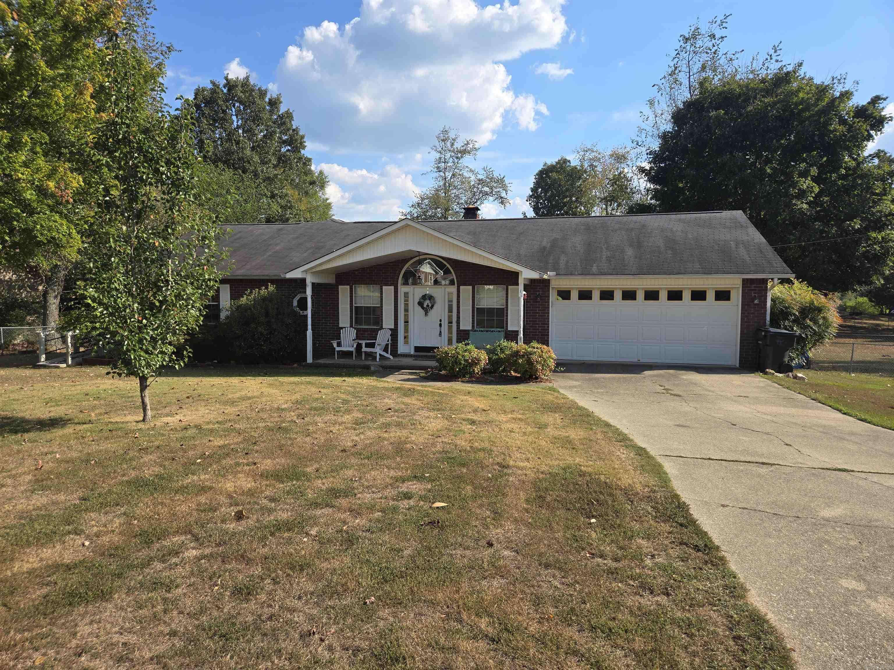 110 Circle  R court  Hot Springs, AR