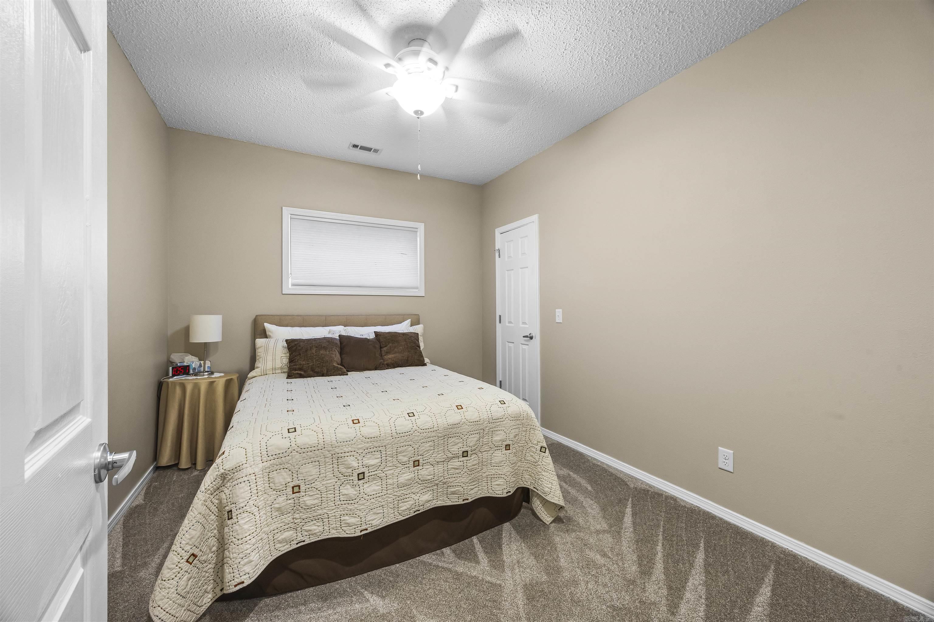 18 Kirkliston Ln  Bella Vista, AR