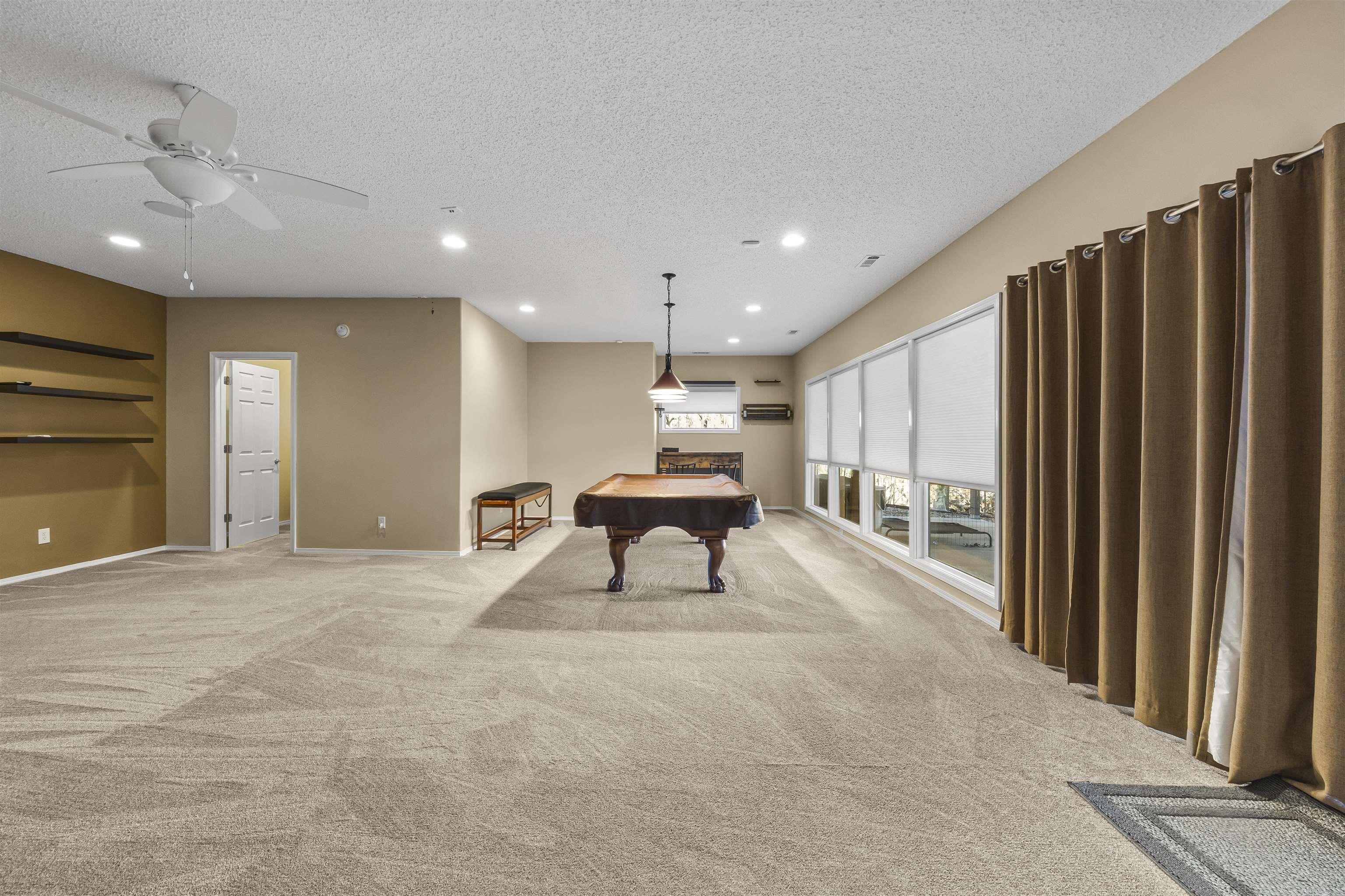 18 Kirkliston Ln  Bella Vista, AR