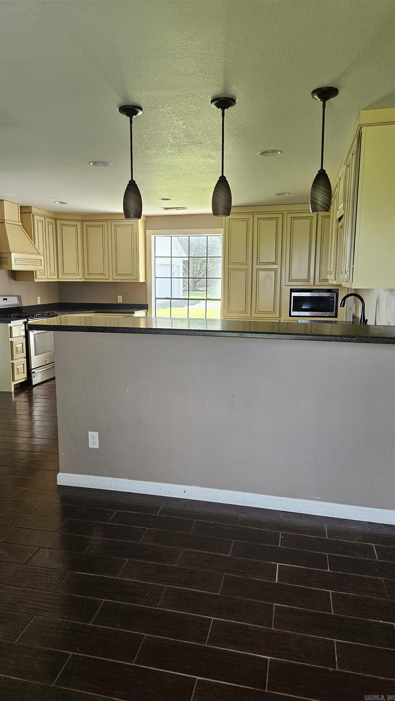 824 E 8th  Rector, AR