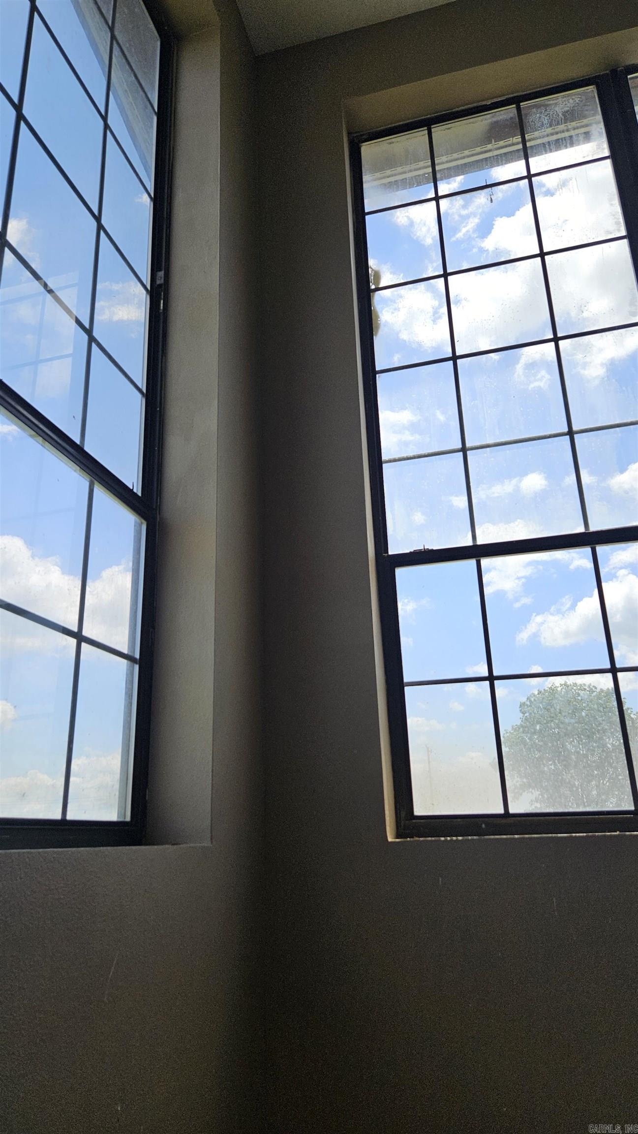 824 E 8th  Rector, AR