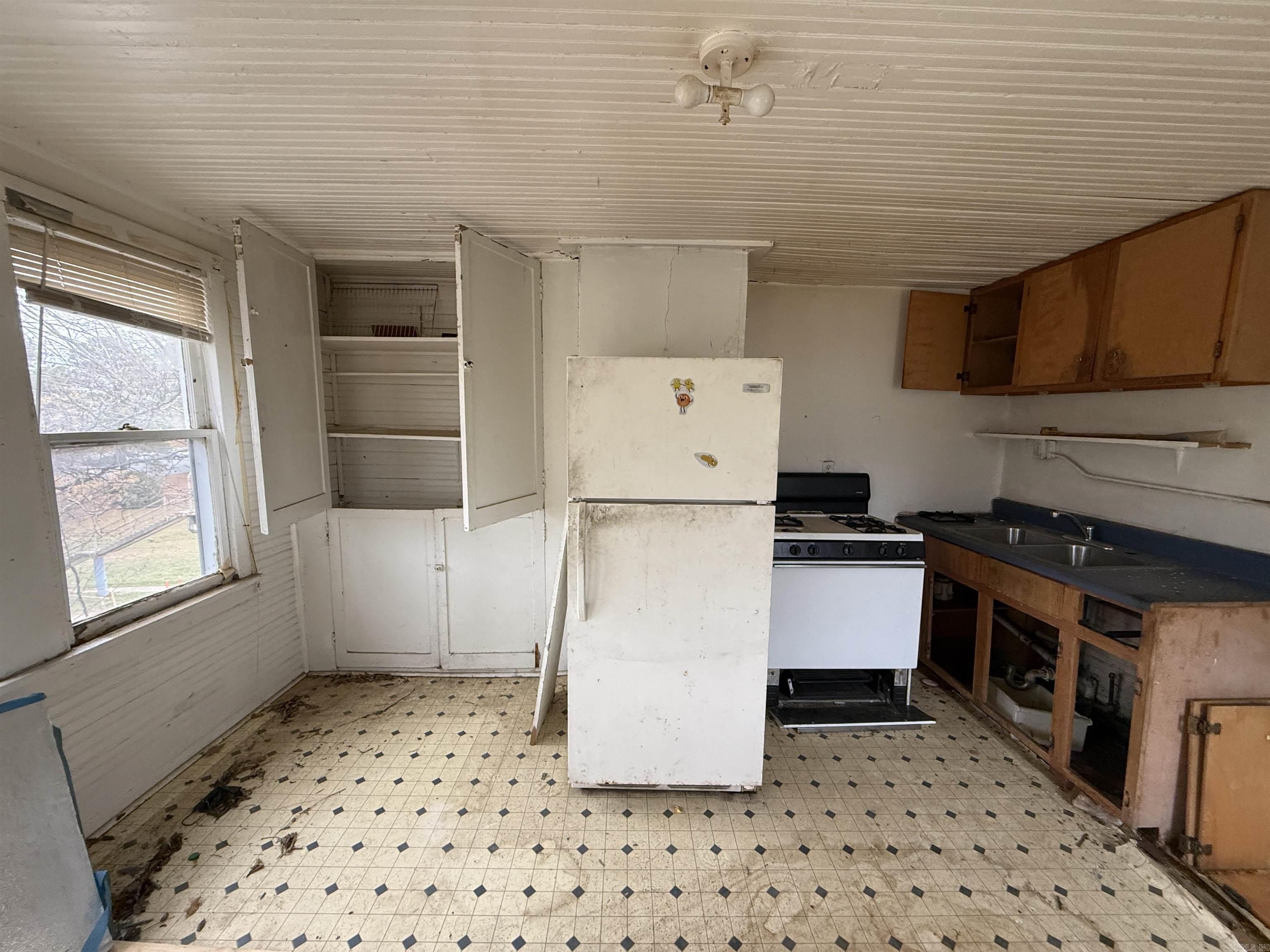 100 Dennison  Little Rock, AR