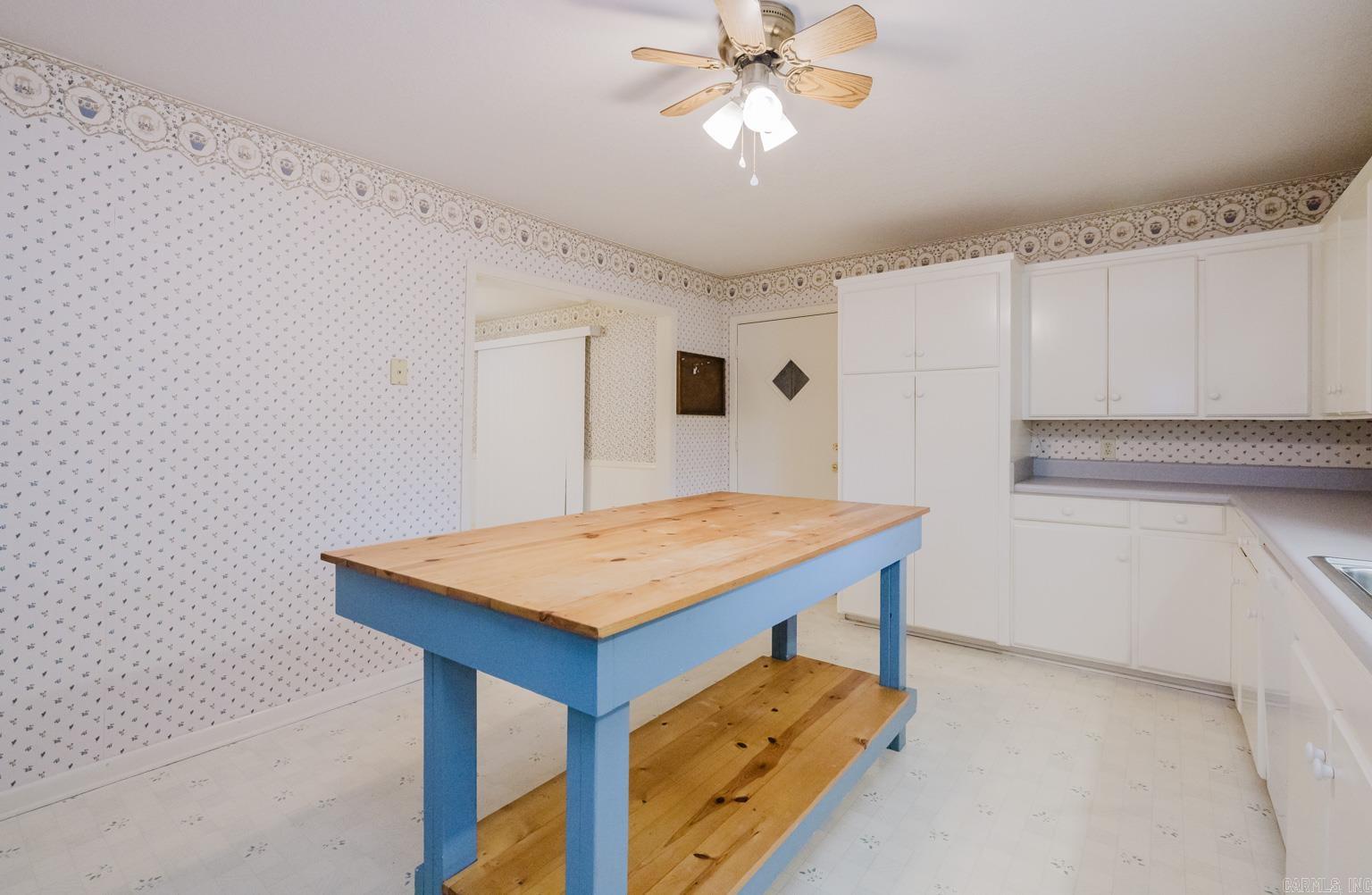 217 N Mission Street Hot Springs, AR 71913