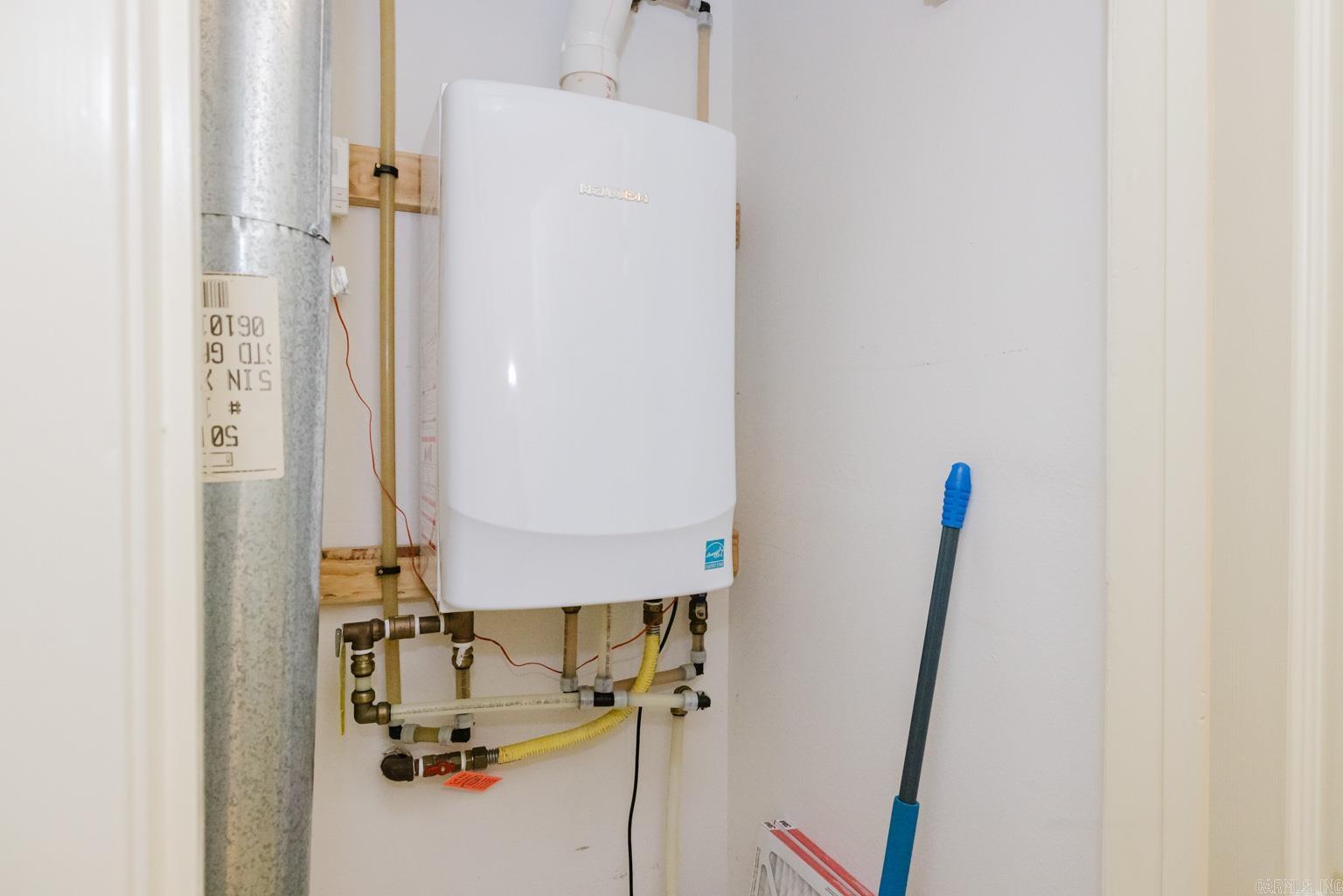 217 N Mission Street Hot Springs, AR 71913