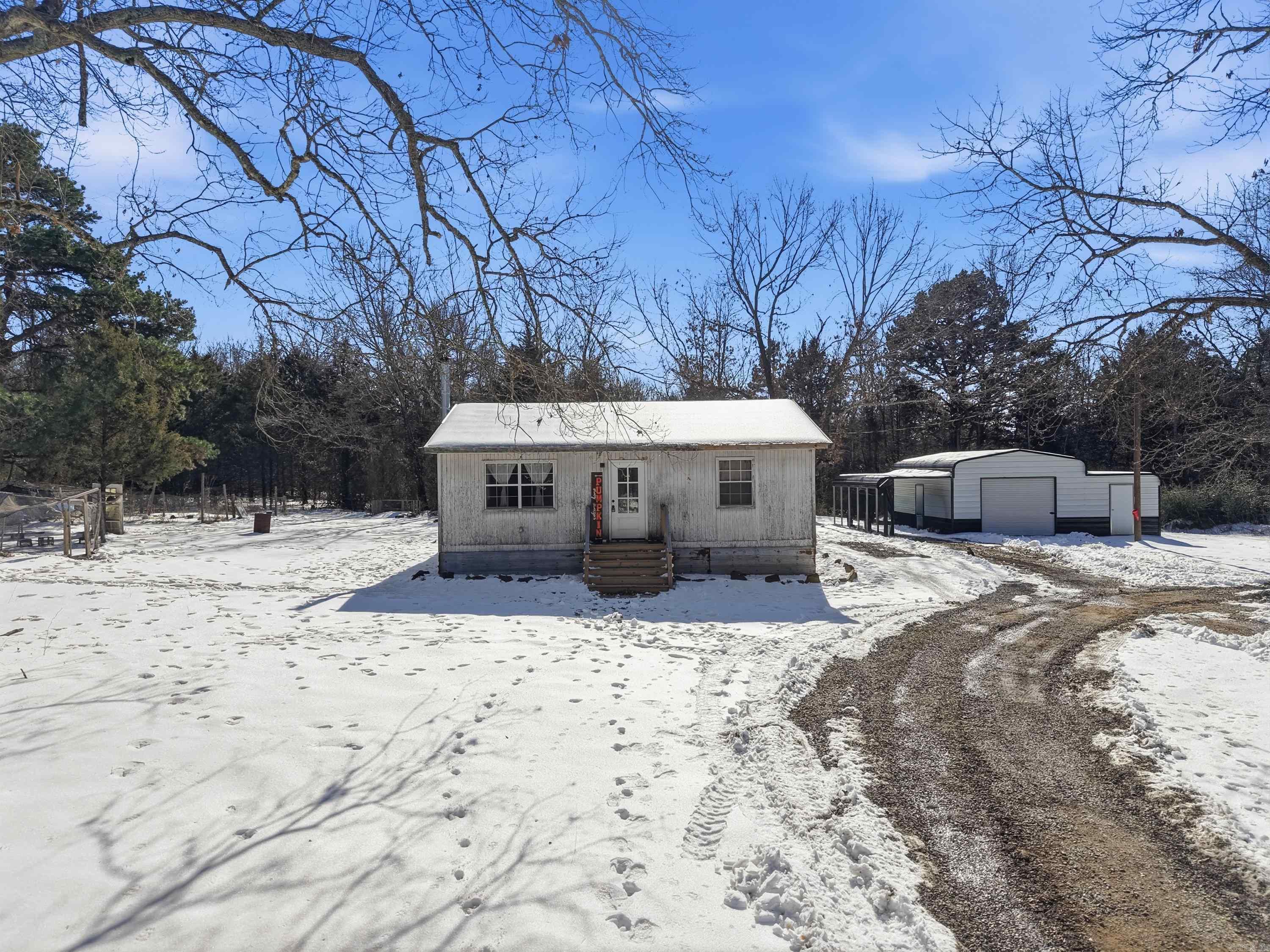 121 Pumpkin Center Circle Quitman, AR 72131