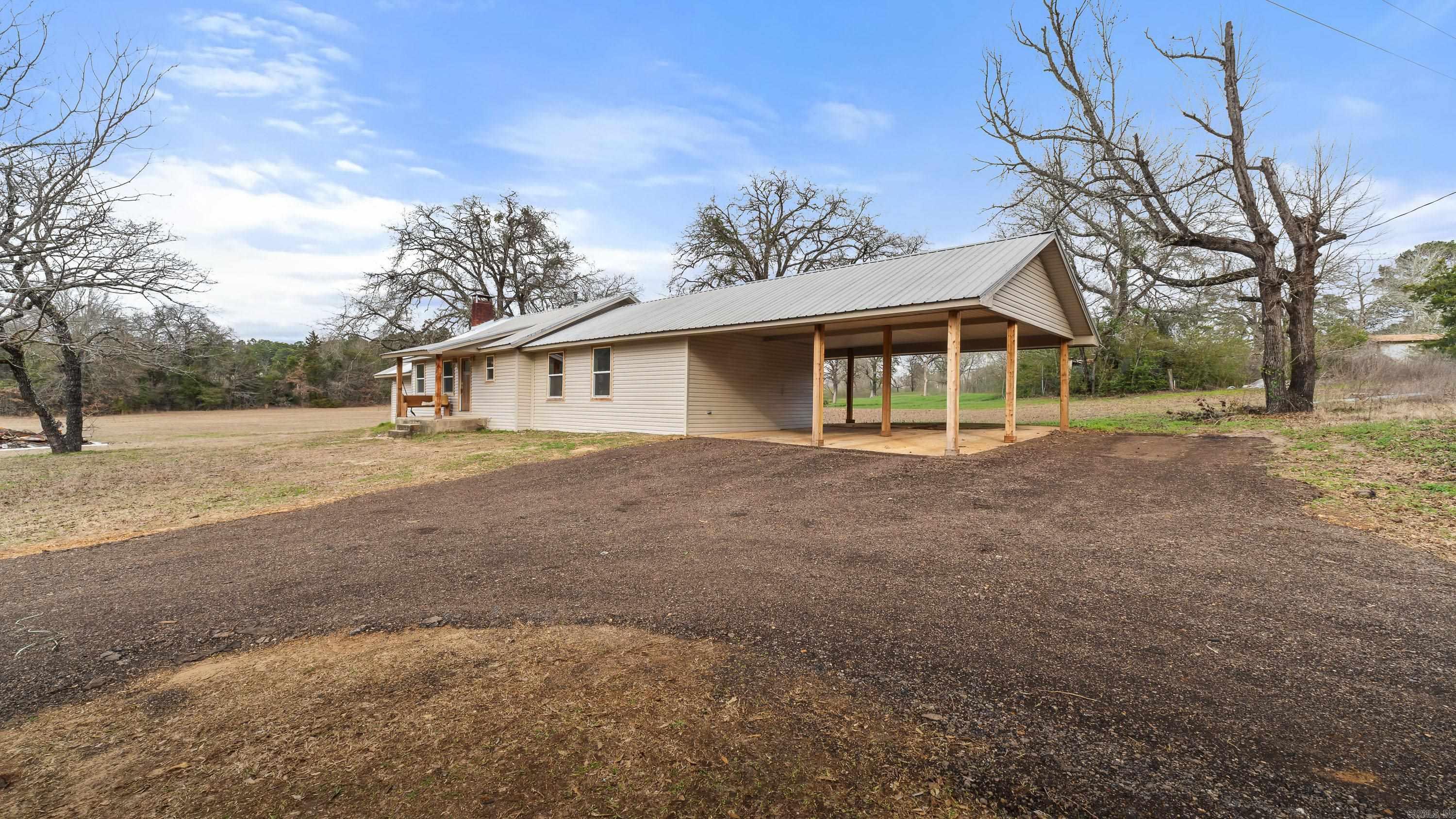 3897 County Road 3110 Atlanta, TX 75551