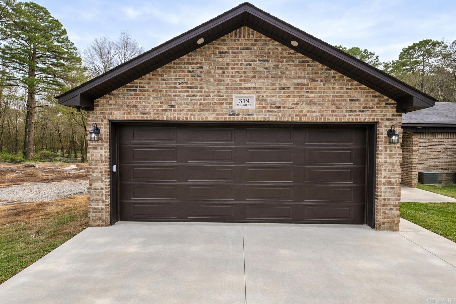 319 N High  Heber Springs, AR