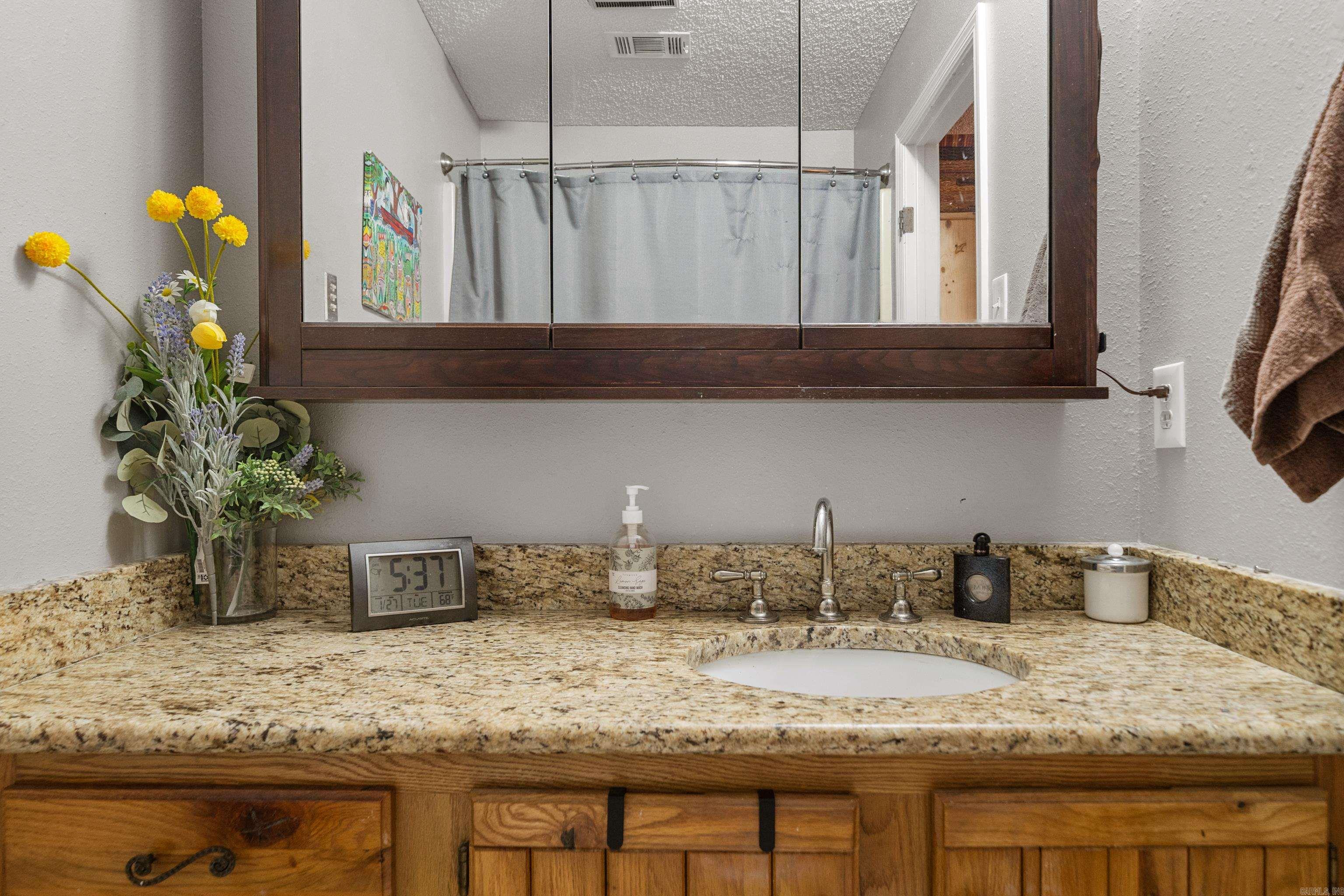 1412 Airport  Hot Springs, AR