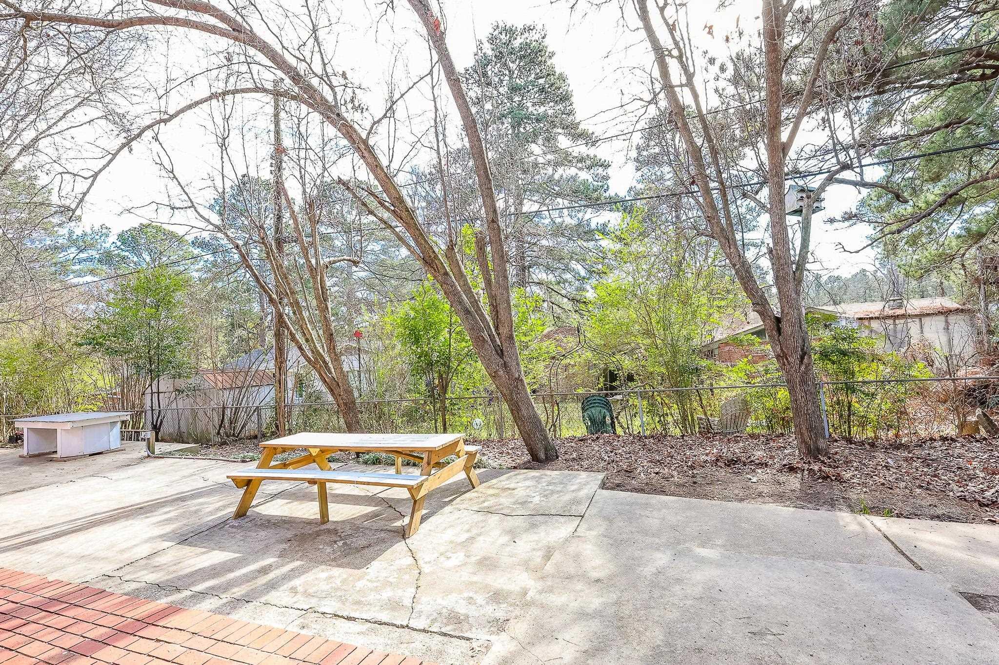 405 Robin Road El Dorado, AR 71730