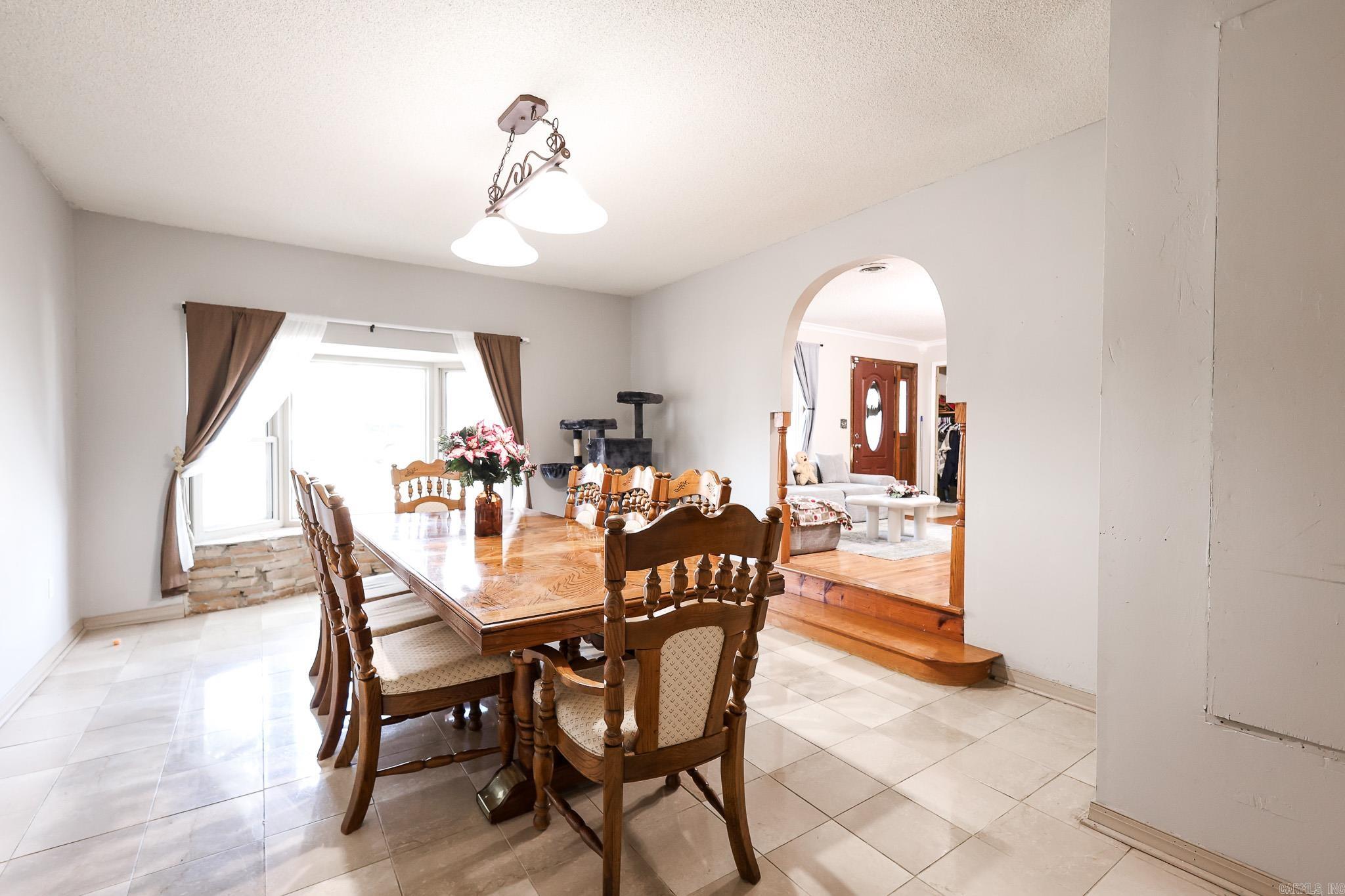 405 Robin Road El Dorado, AR 71730