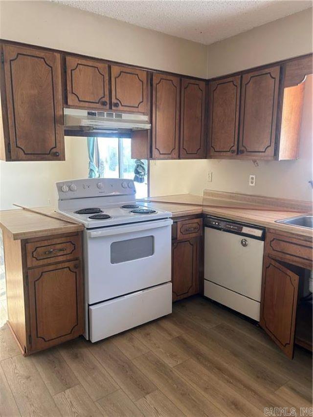 1507 N Jackson  Russellville, AR