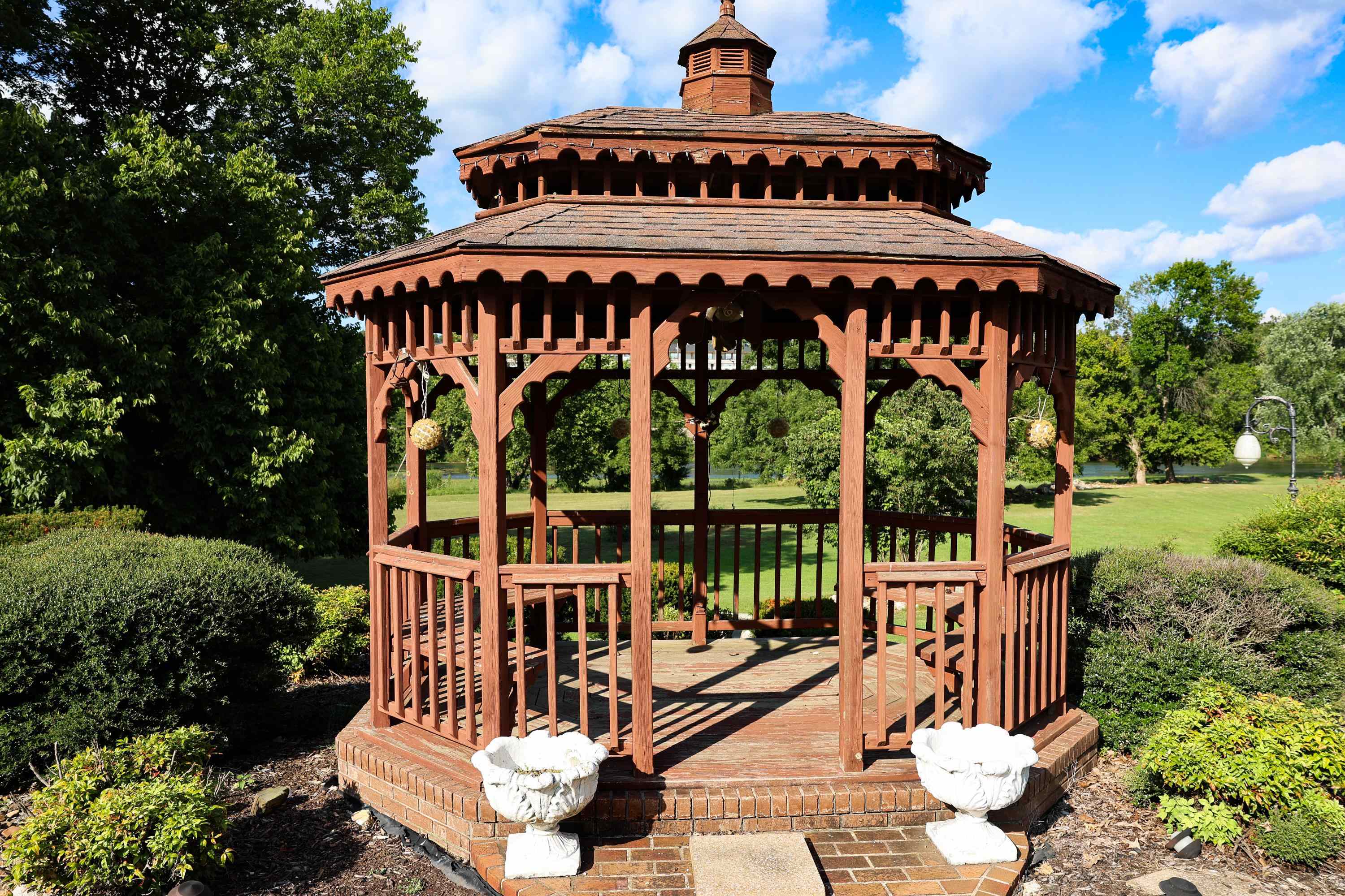 382 Riverview Drive  Mammoth Spring, AR