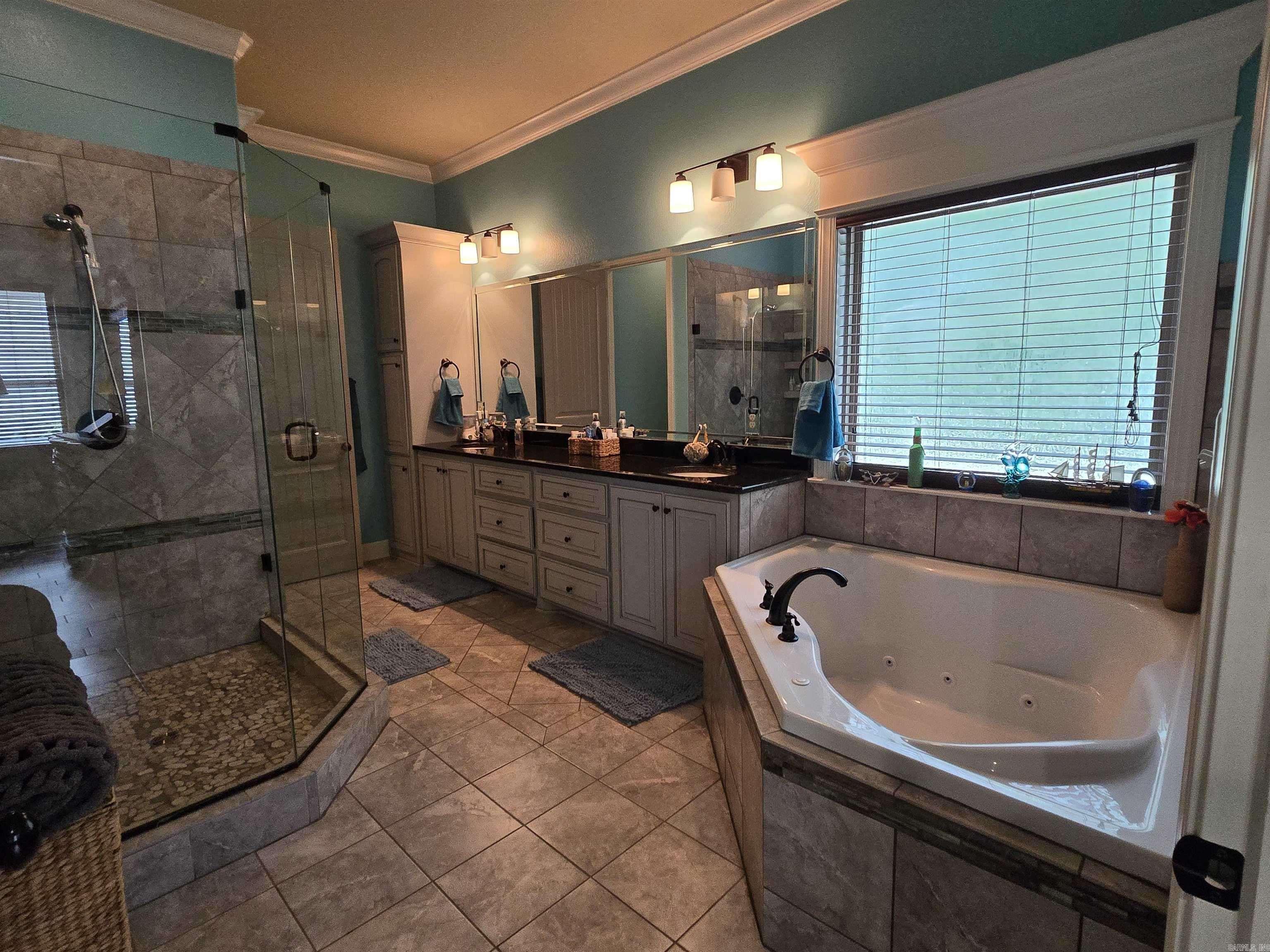 23 whispering  Alexander, AR