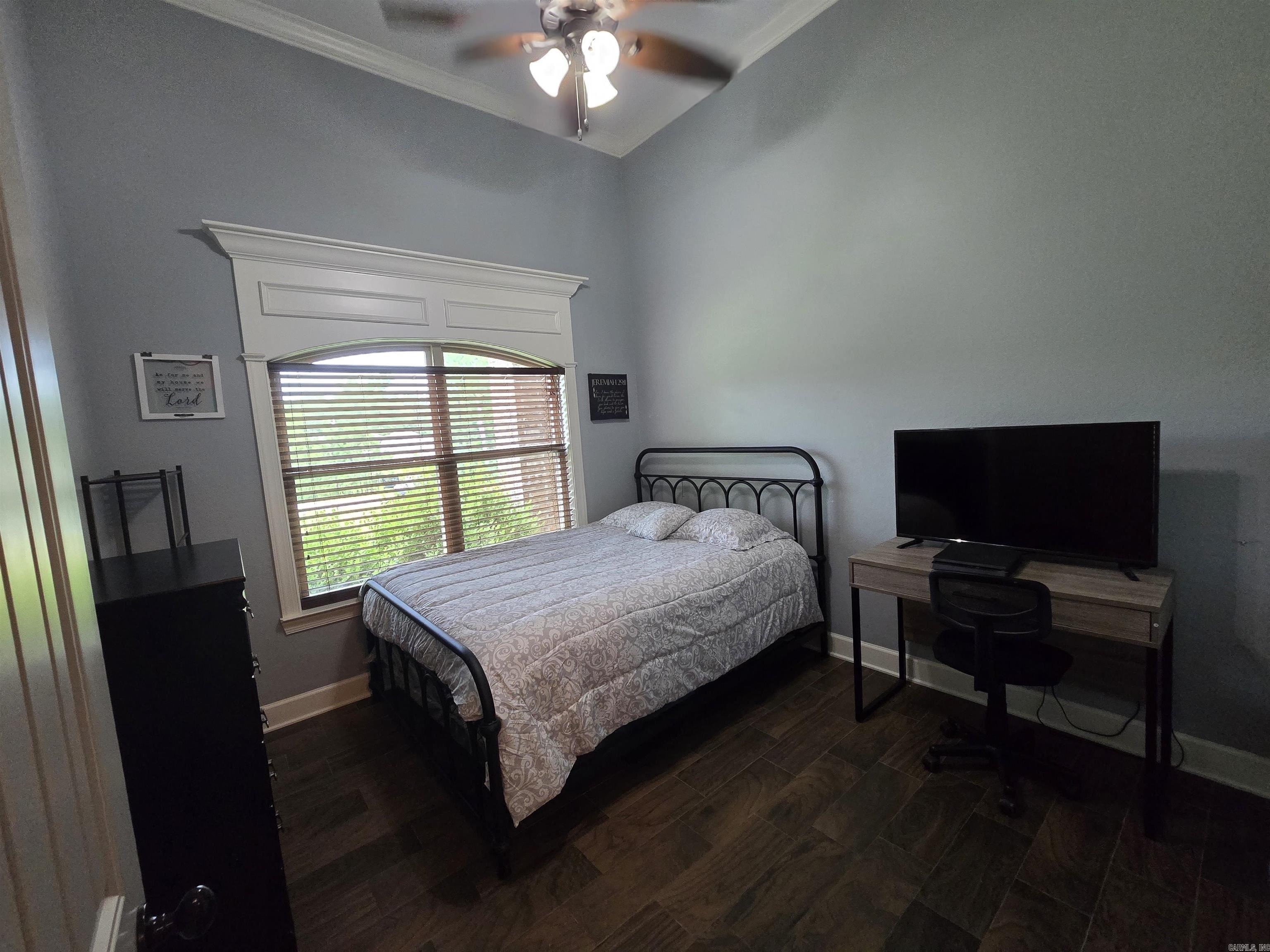 23 whispering  Alexander, AR