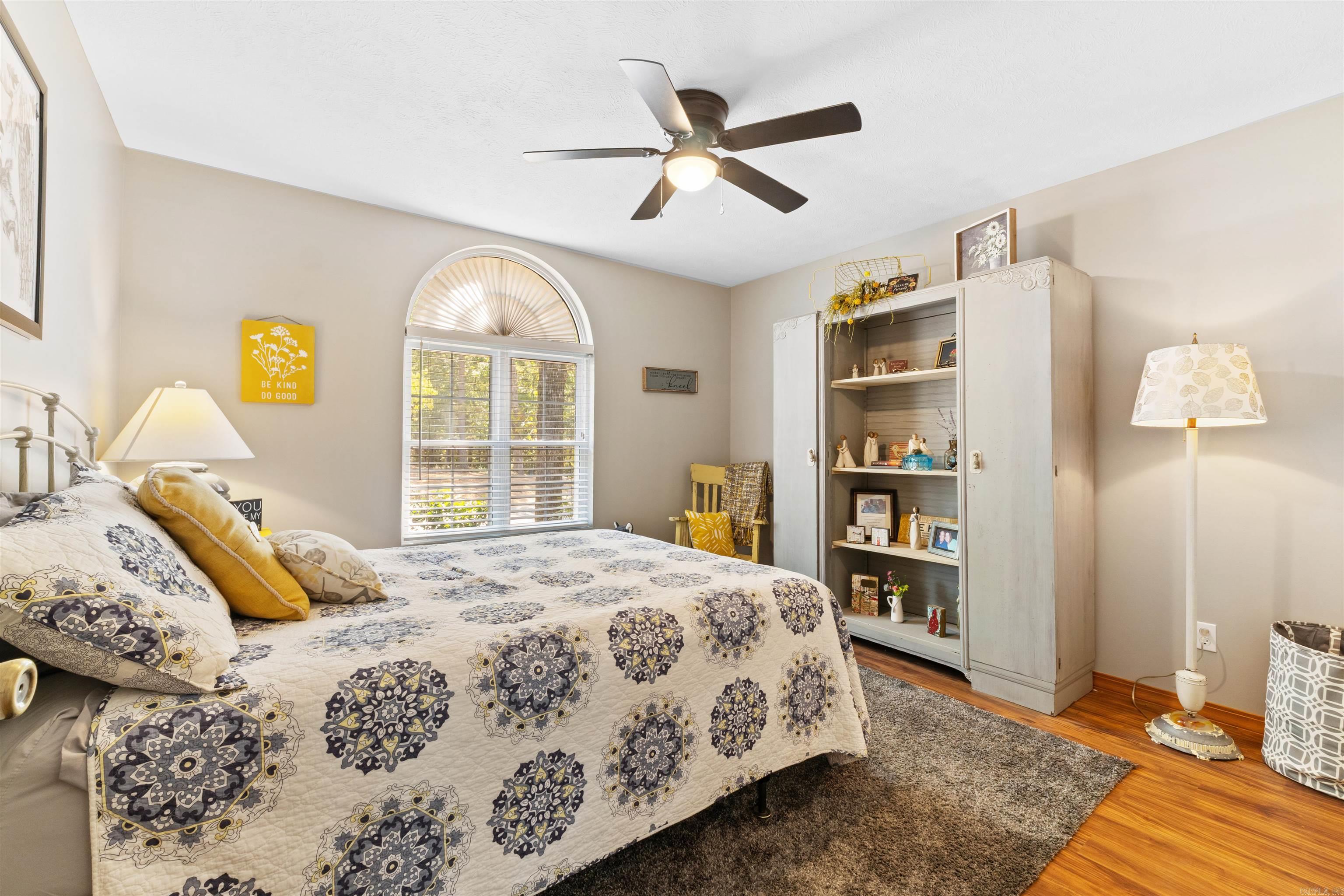 60 Red Fox Rd  Greers Ferry, AR