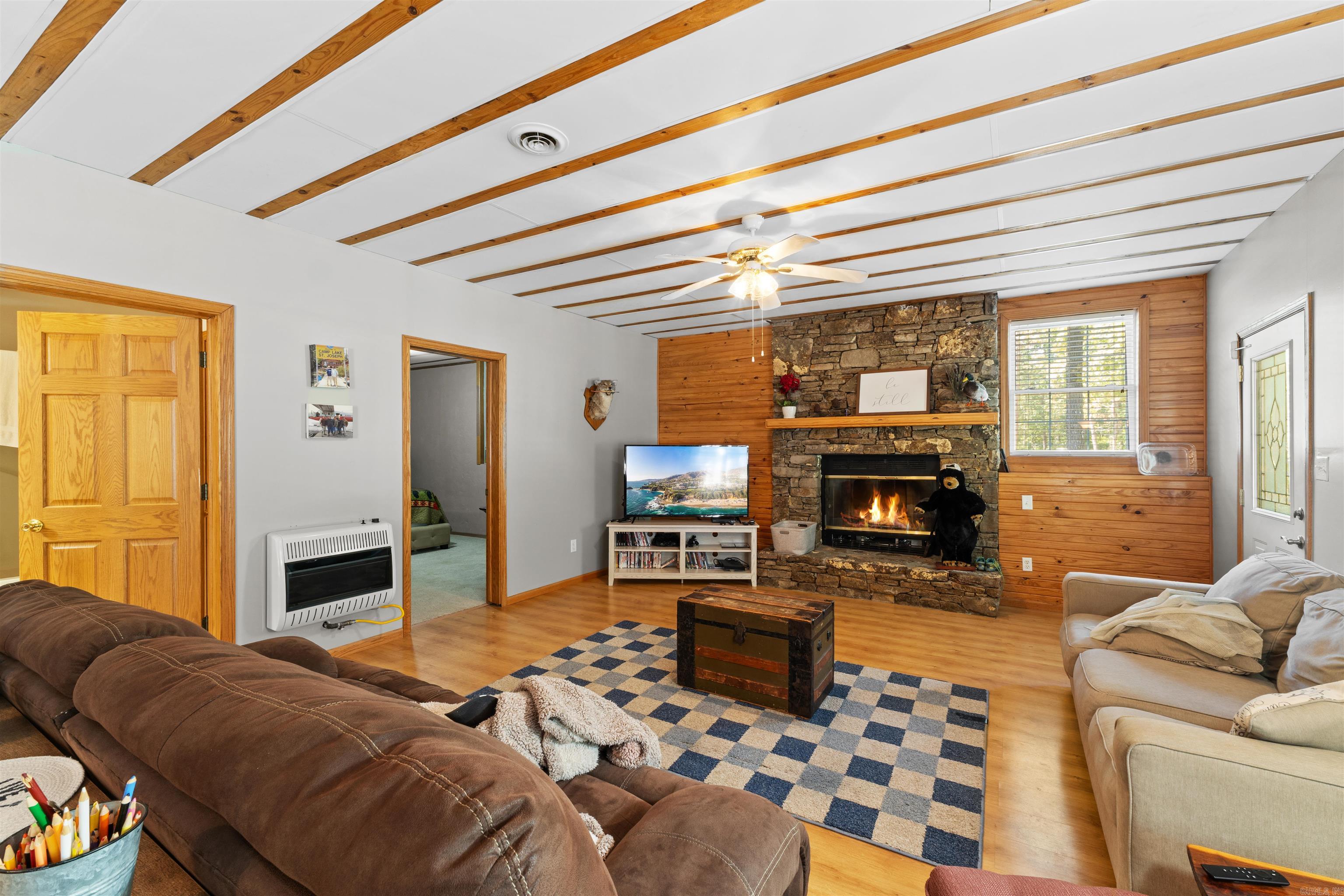 60 Red Fox Rd  Greers Ferry, AR