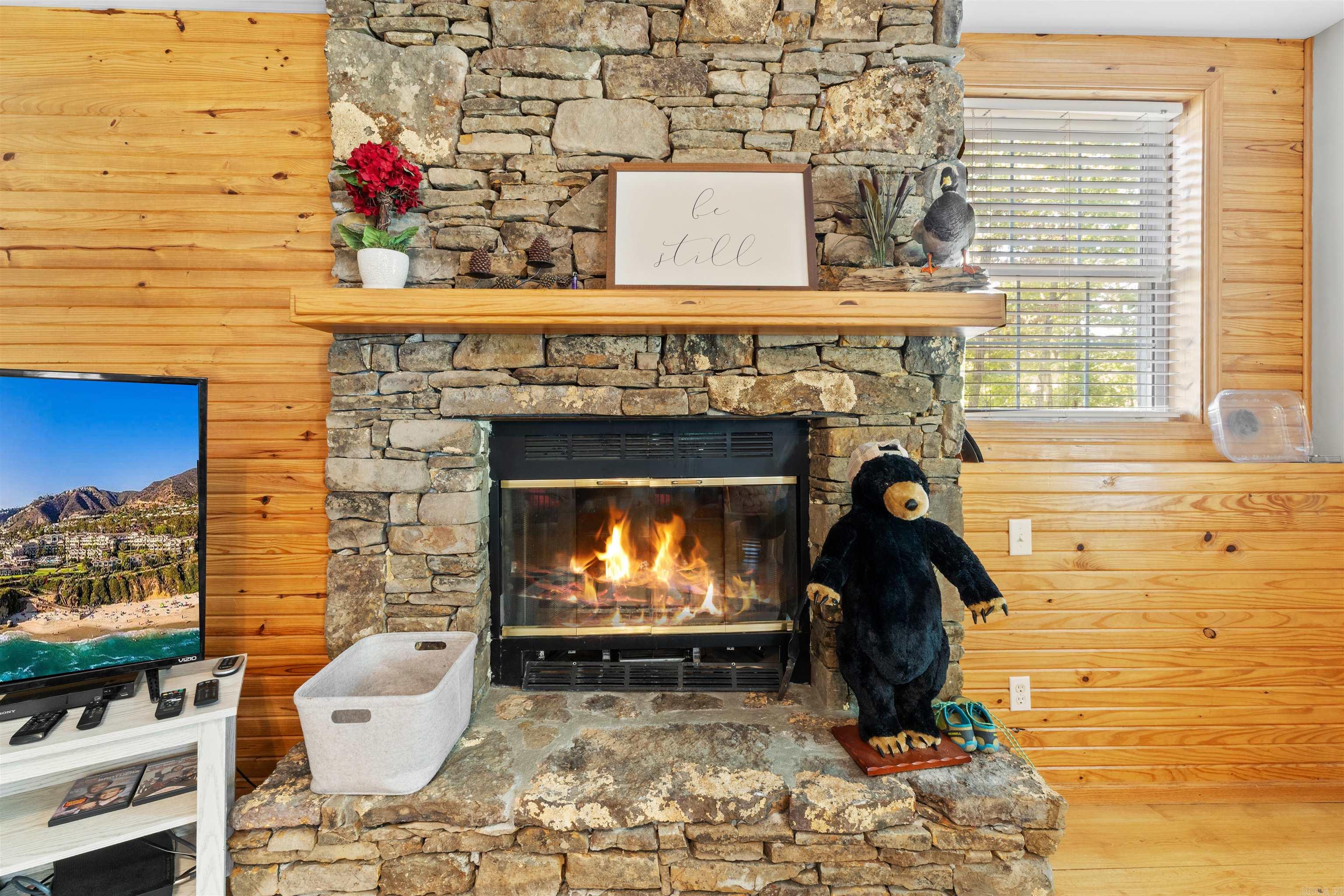 60 Red Fox Rd  Greers Ferry, AR