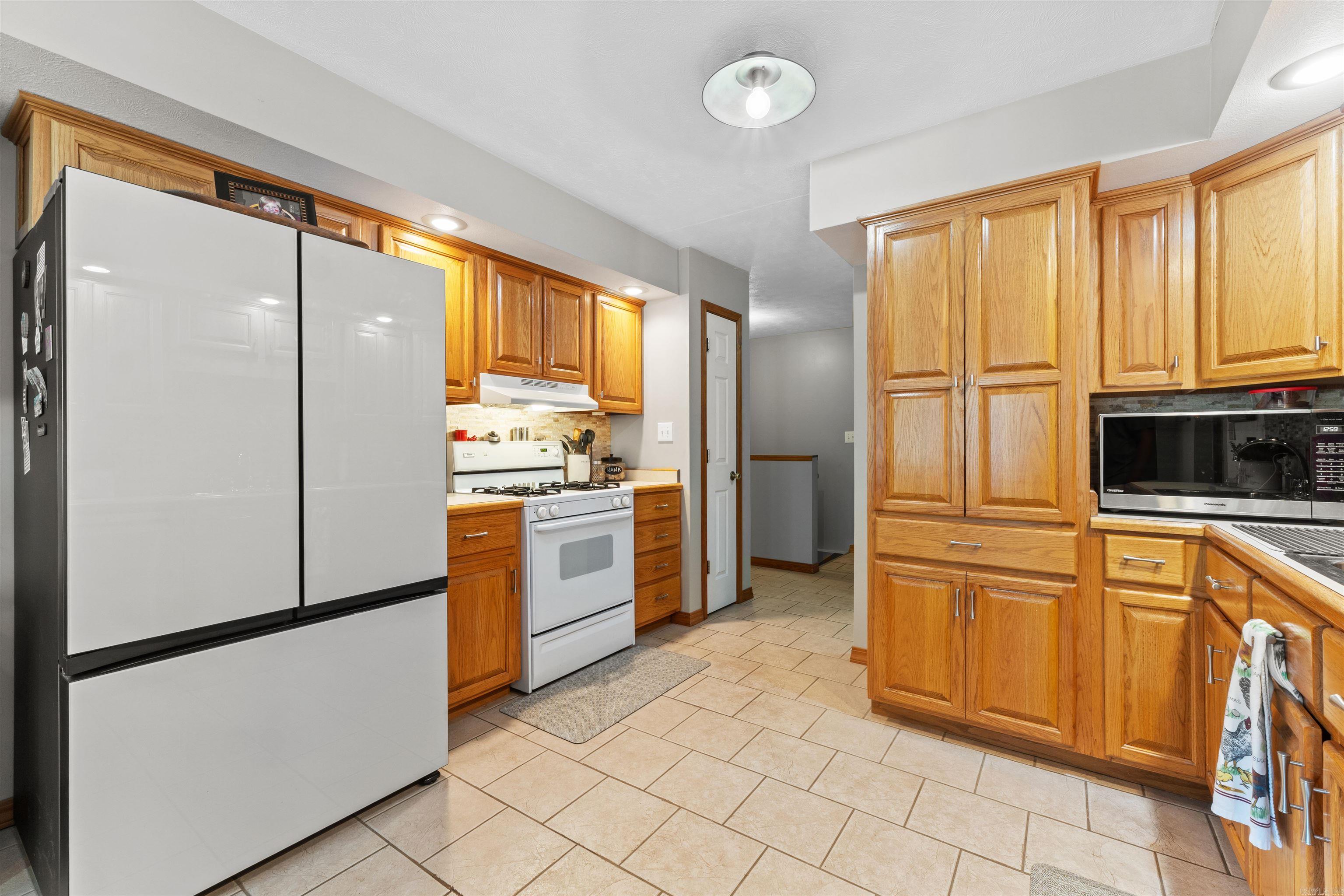 60 Red Fox Rd  Greers Ferry, AR