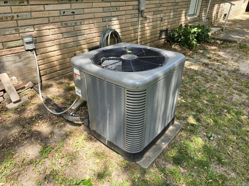 209 Cain Dr  McCrory, AR