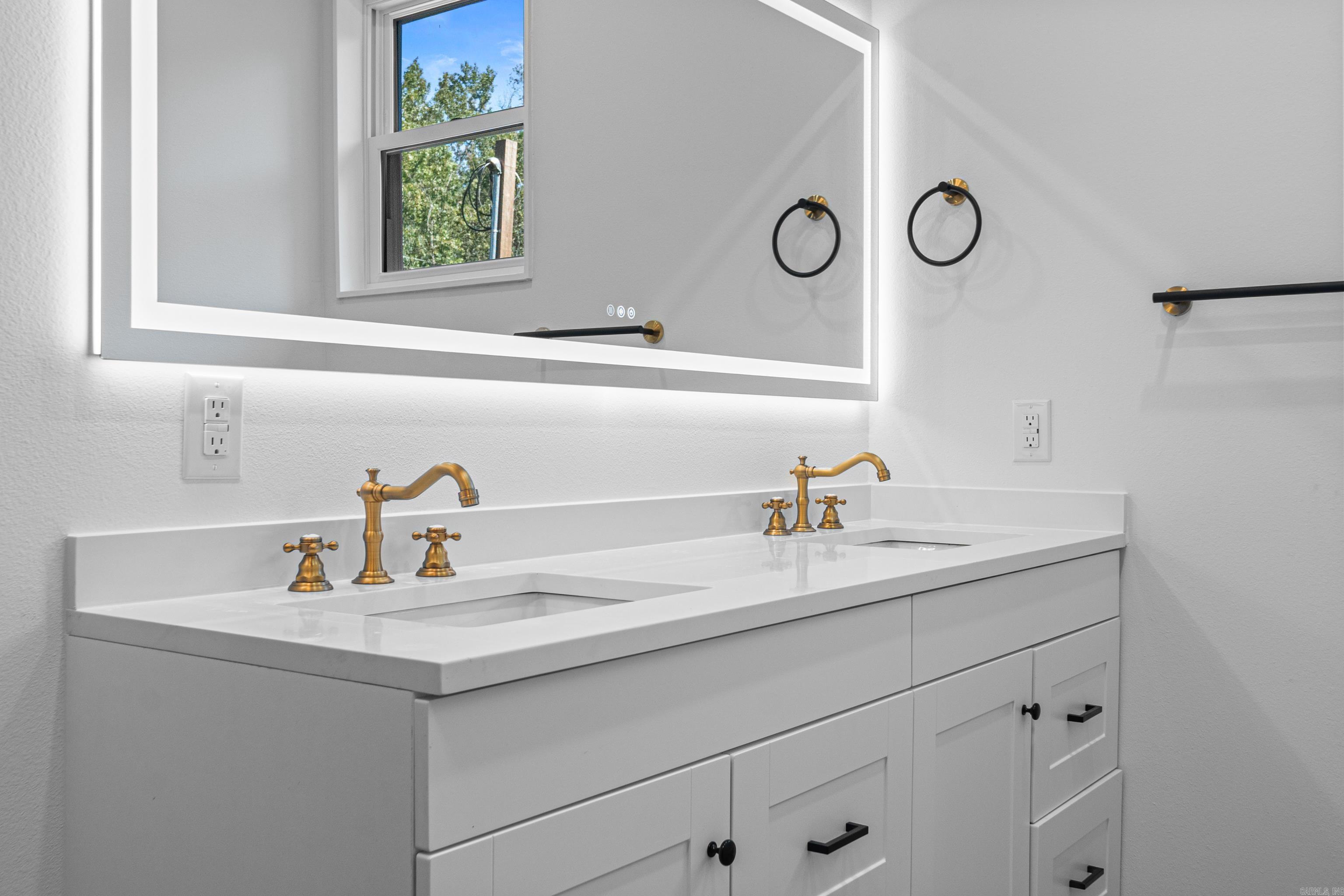 325 W Mill Street  Malvern, AR