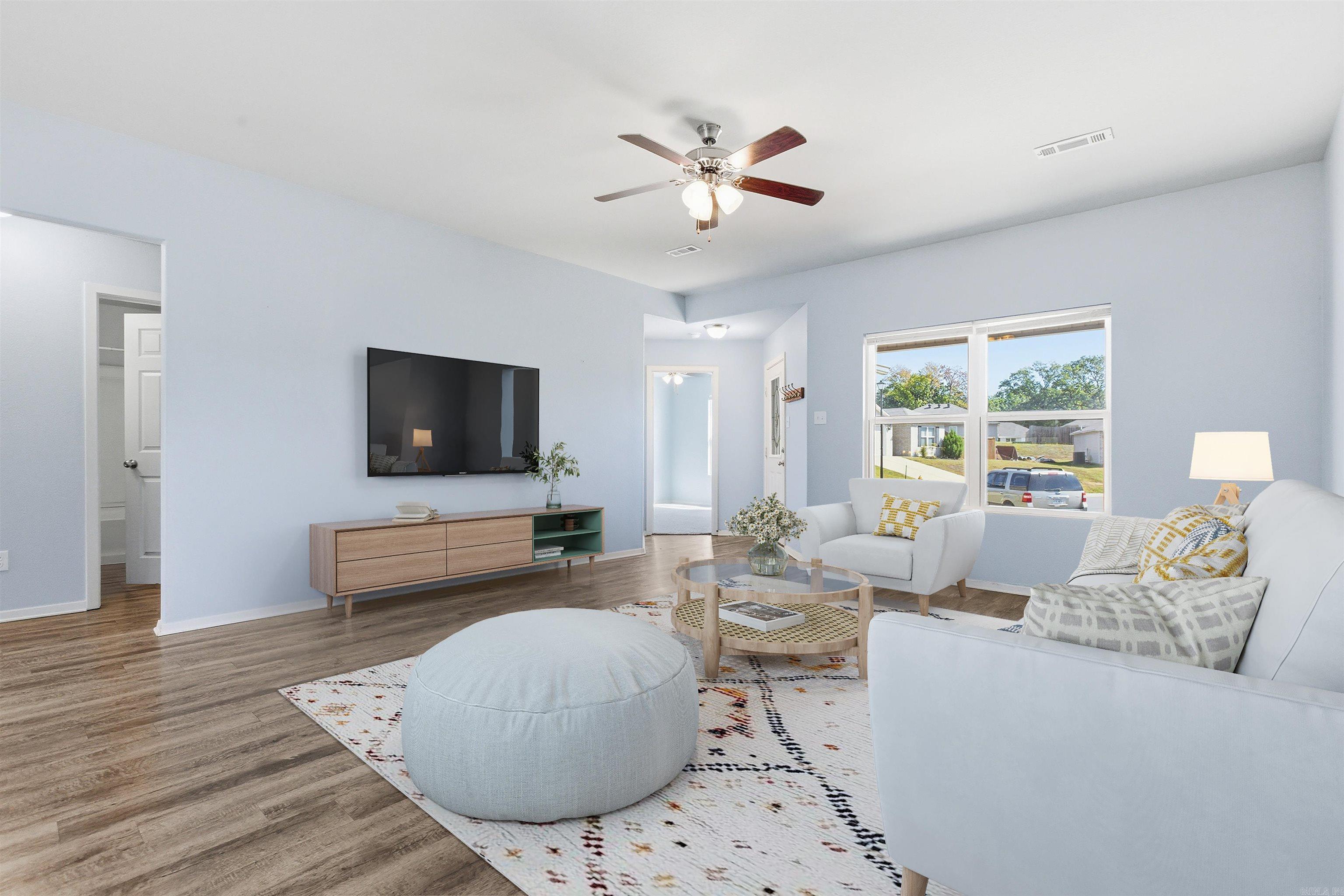 2421 Kenneth Dr.  Benton, AR