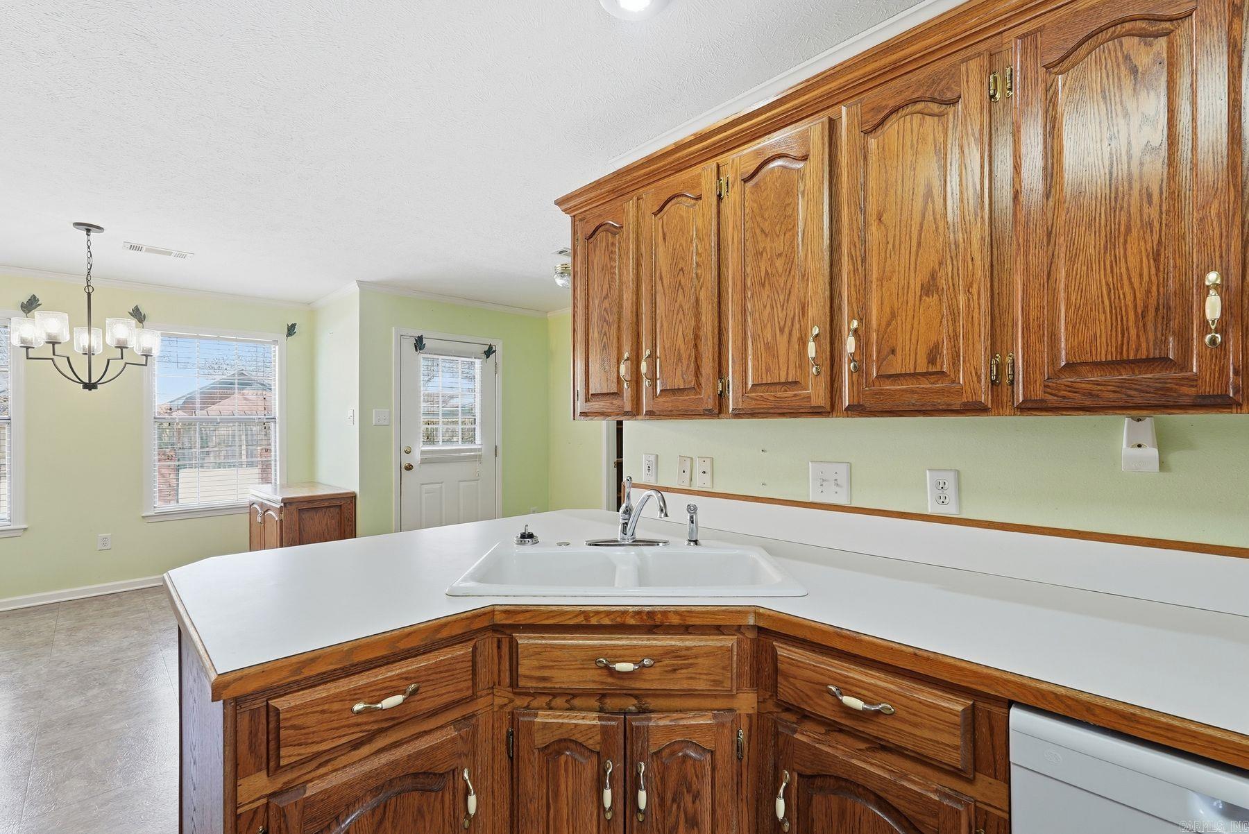 7 Ginger  Conway, AR