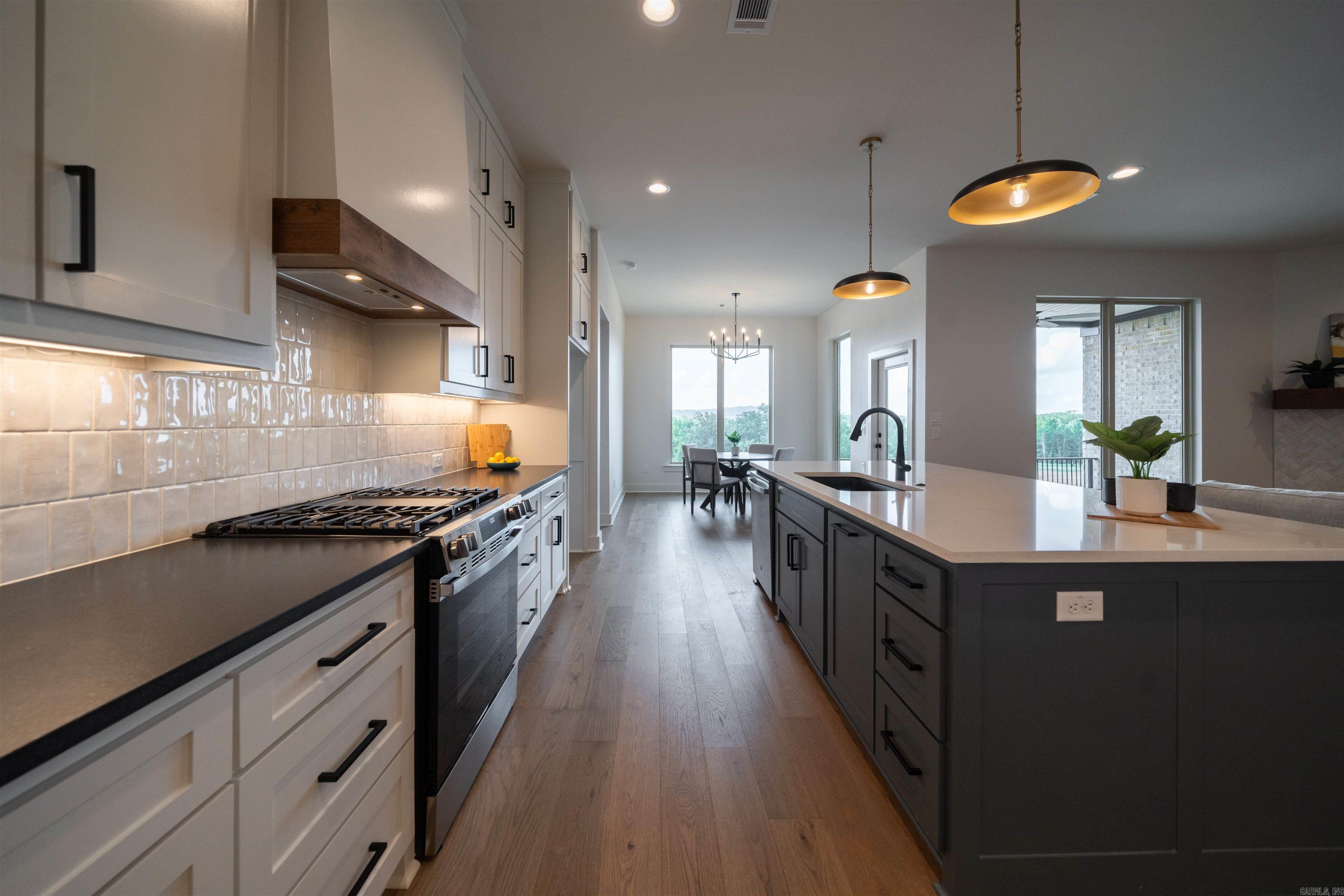 15212 Matterhorn  Maumelle, AR