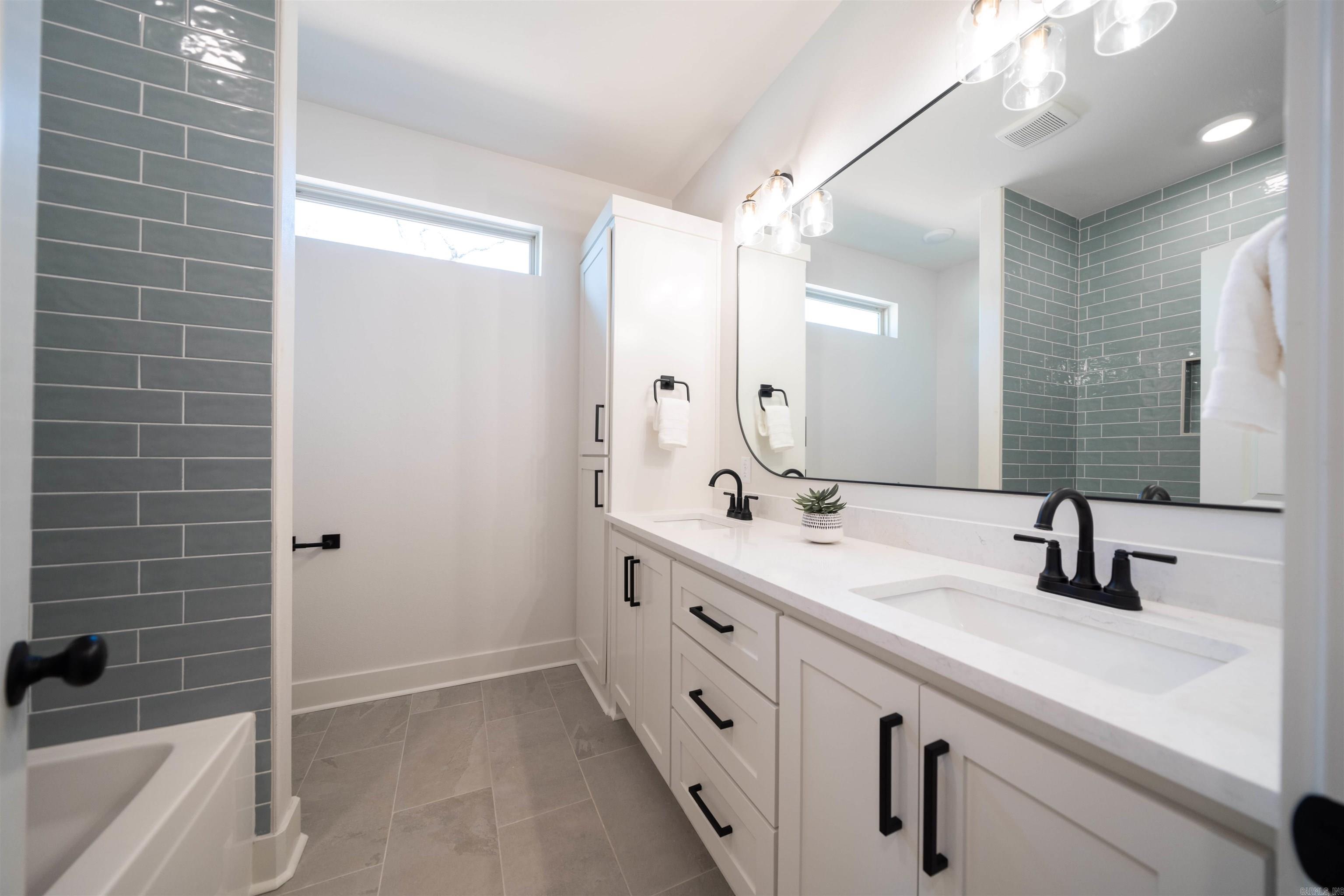 15212 Matterhorn  Maumelle, AR