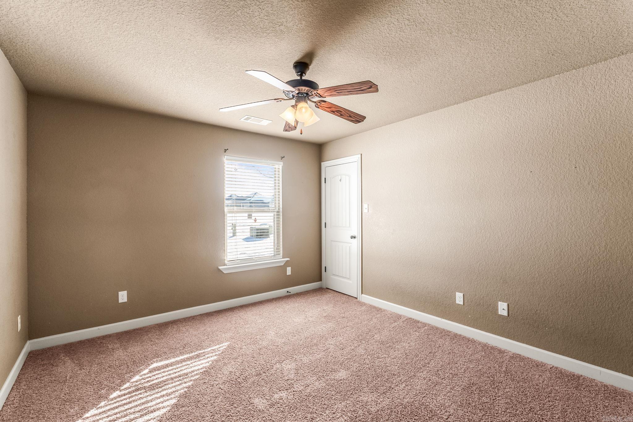 160 Creekside  Austin, AR