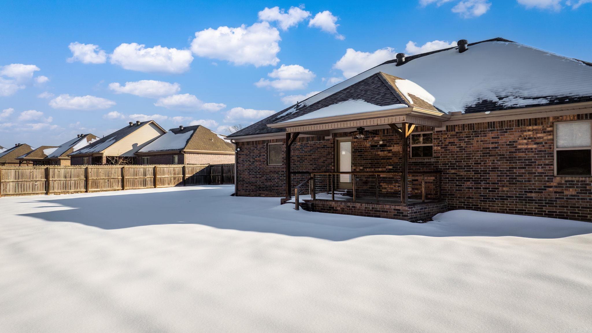 160 Creekside  Austin, AR