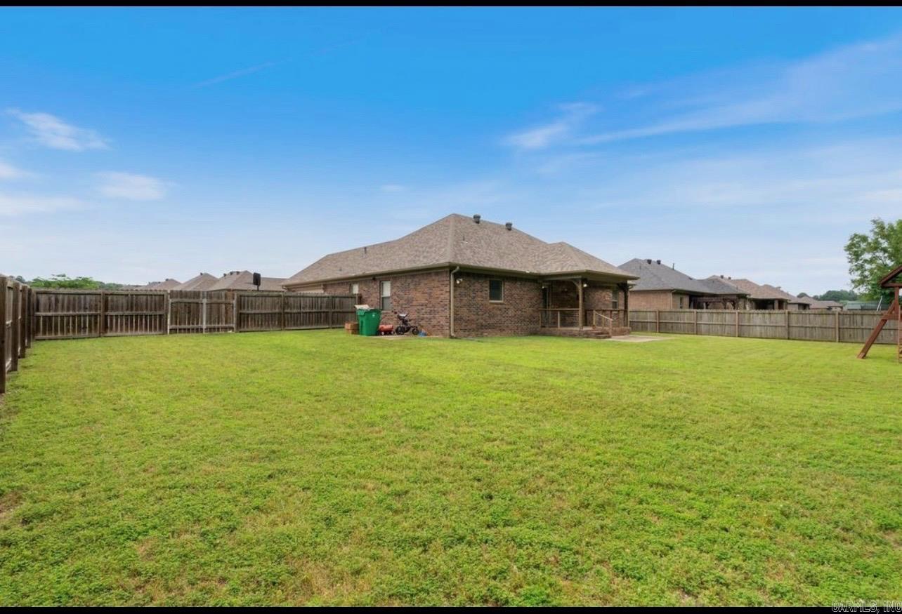 160 Creekside  Austin, AR