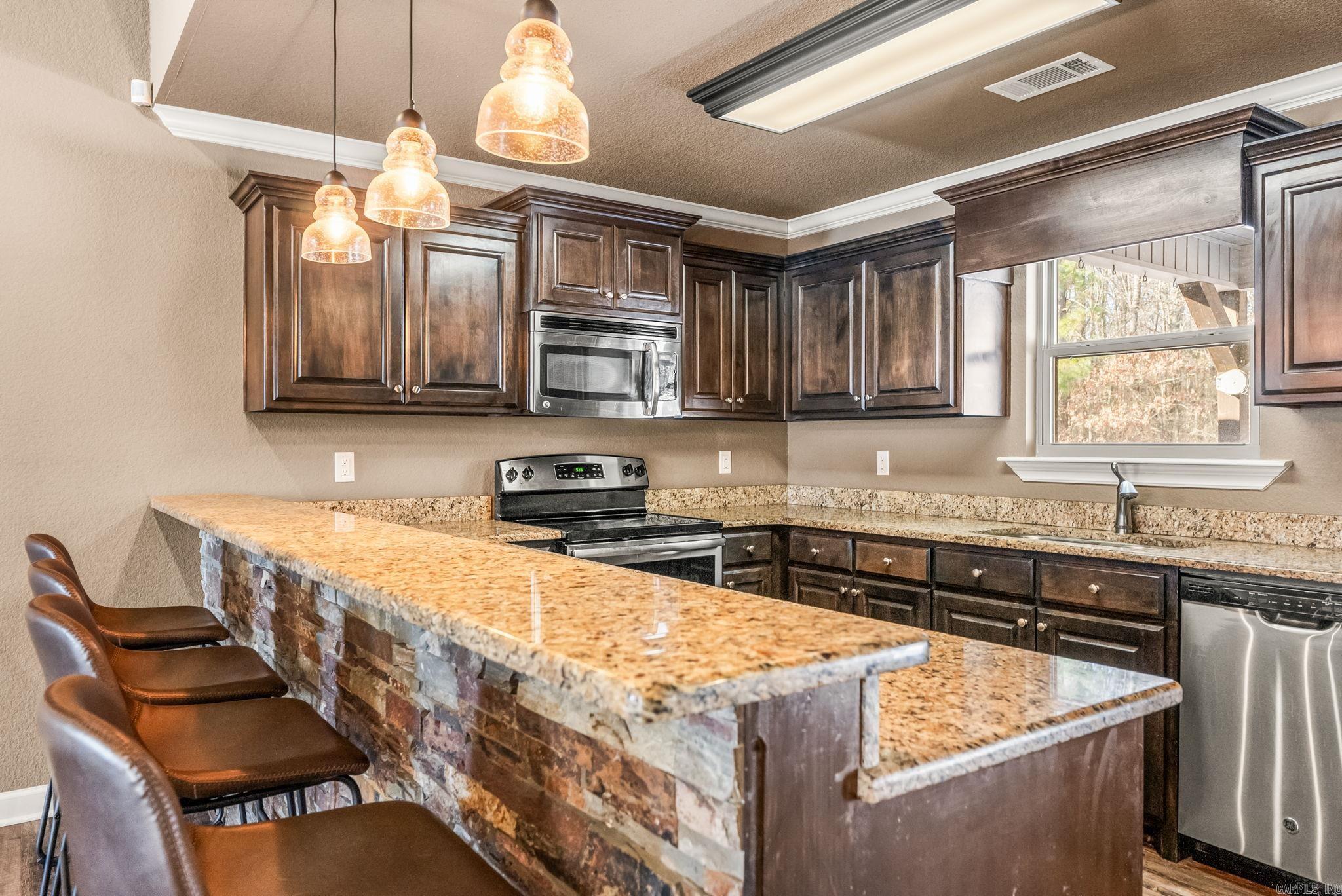 160 Creekside  Austin, AR