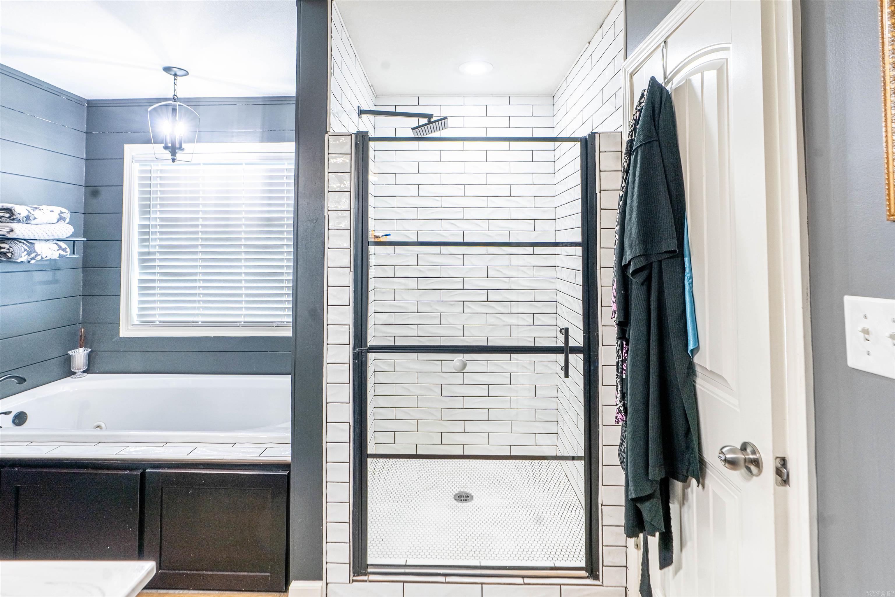 1703 Austin  Paragould, AR