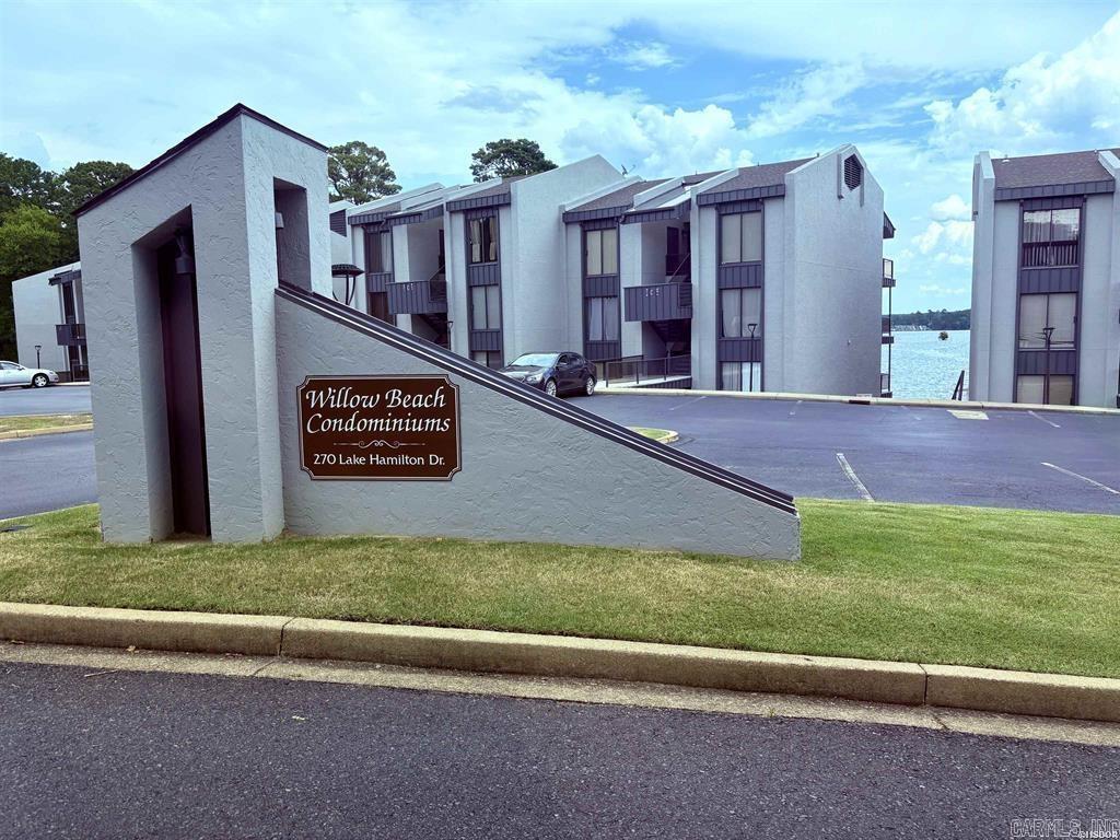 270 Lake Hamiton Drive Hot Springs, AR 71913