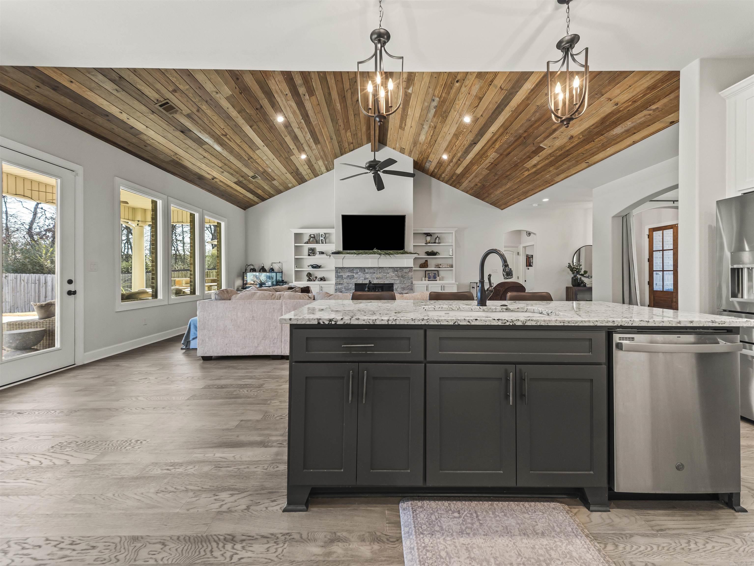 243 Arlington Park  Hot Springs, AR