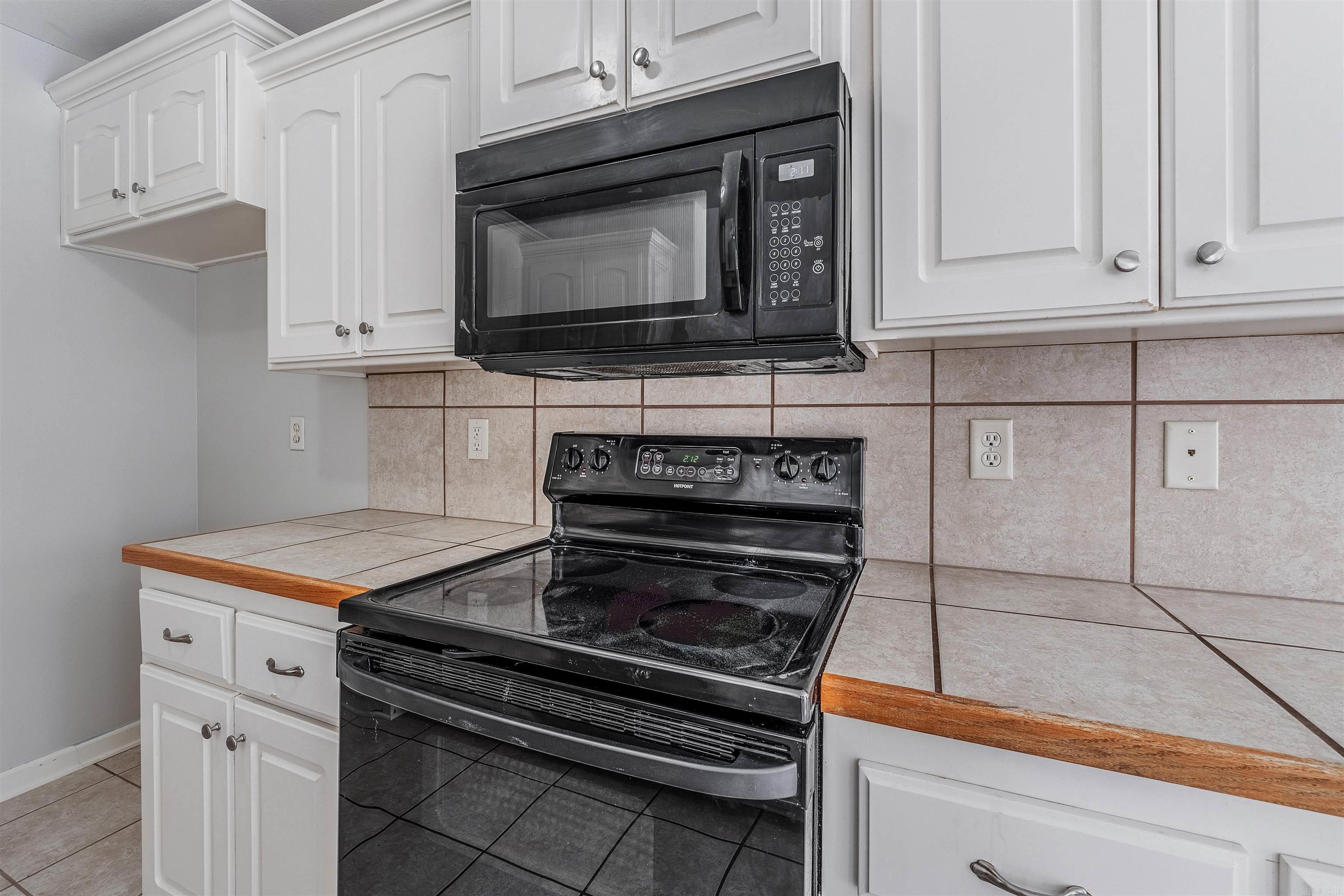 330 Weathering Lane  Austin, AR