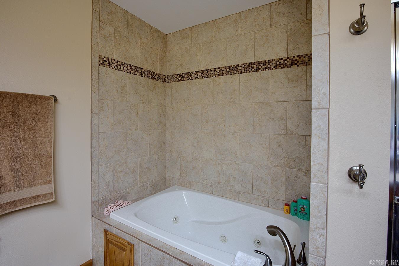 8 Madrid Way Hot Springs Village, AR 71909