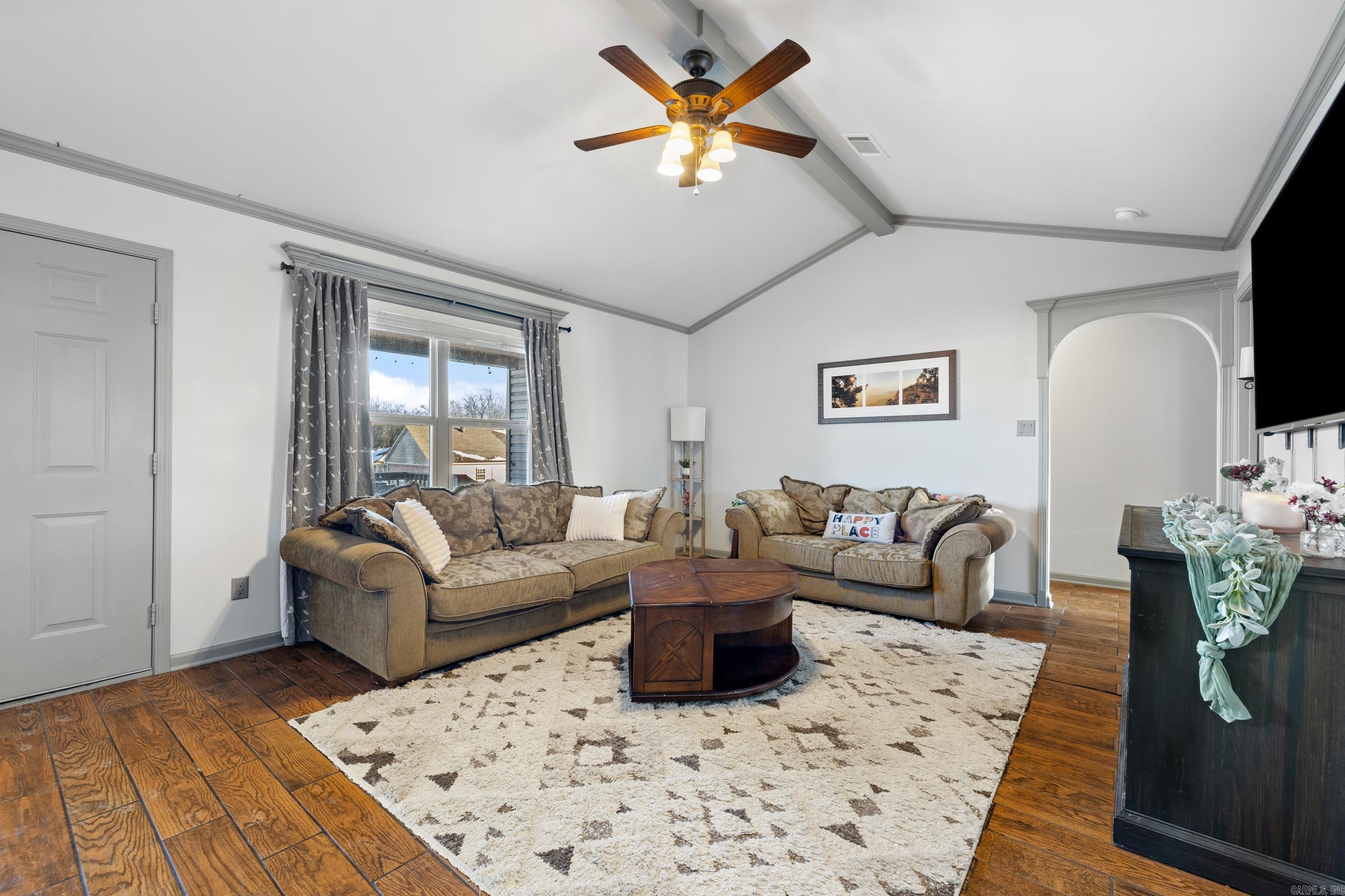 19 Sooiee  Austin, AR