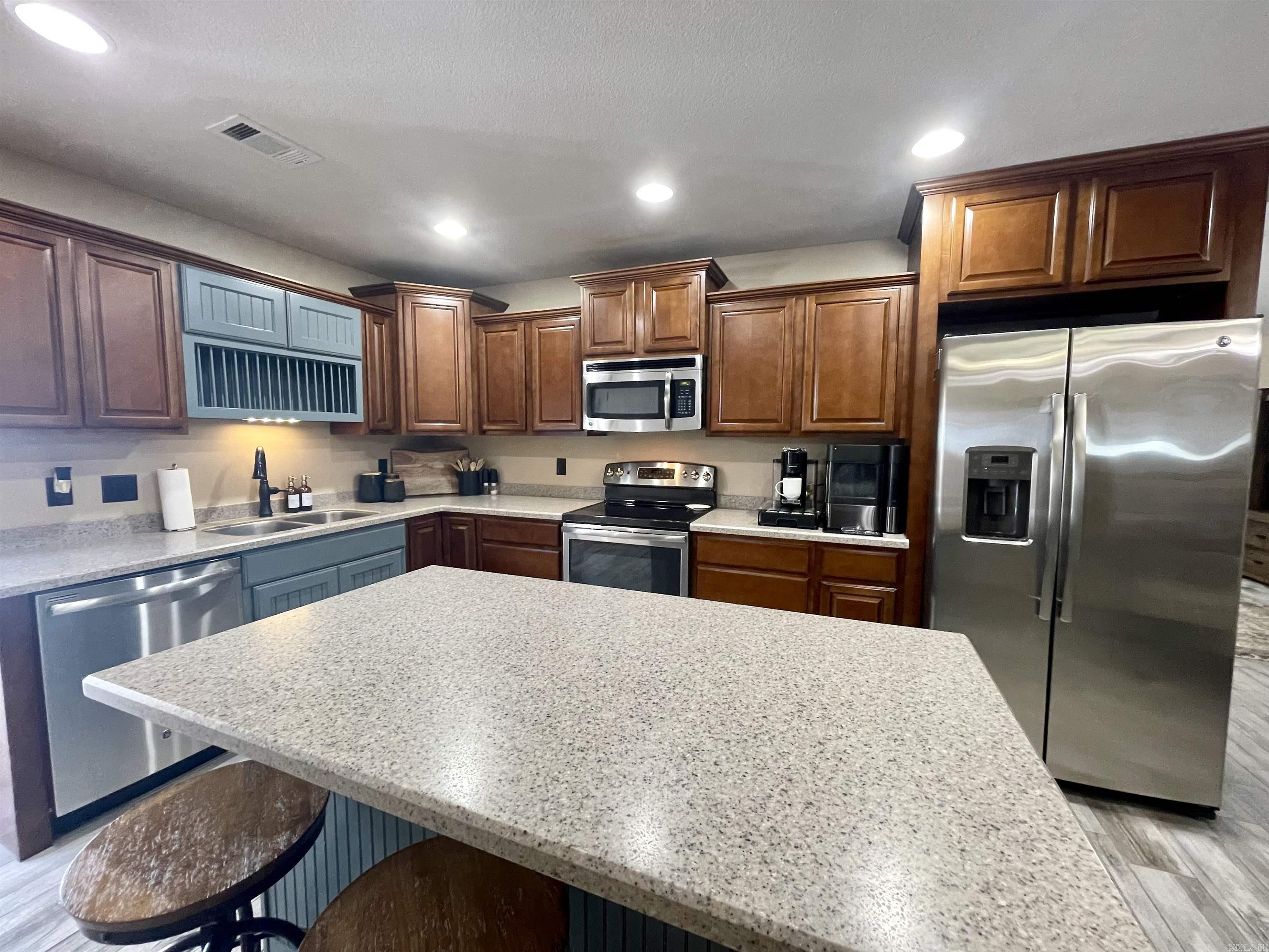 416 Twin Hickory  Trumann, AR