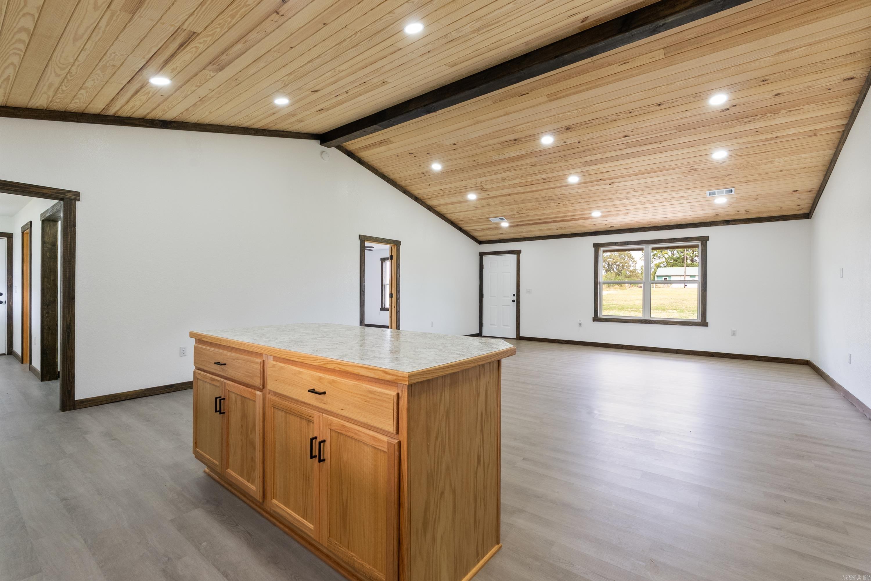 642 School  Rose Bud, AR