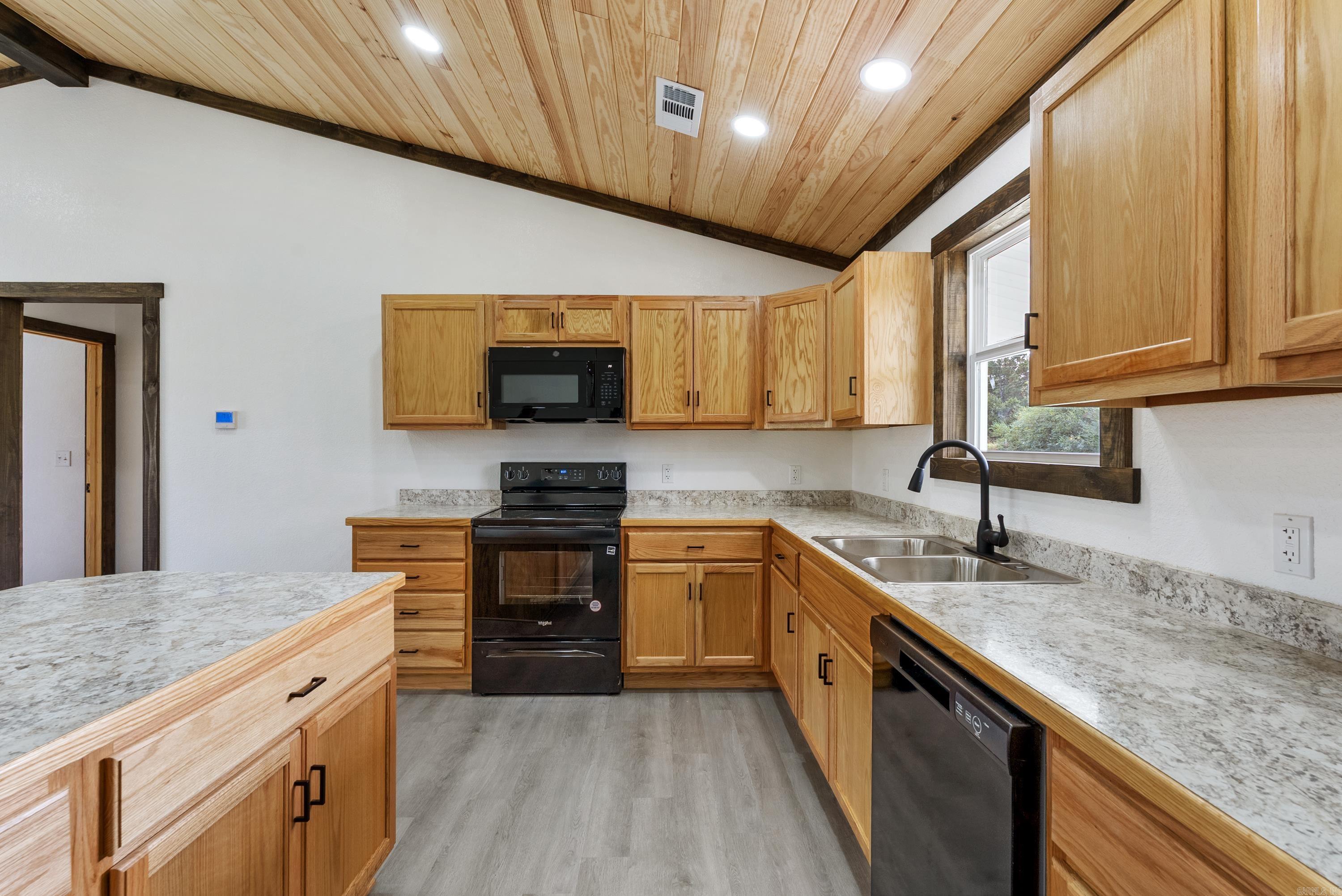 642 School  Rose Bud, AR