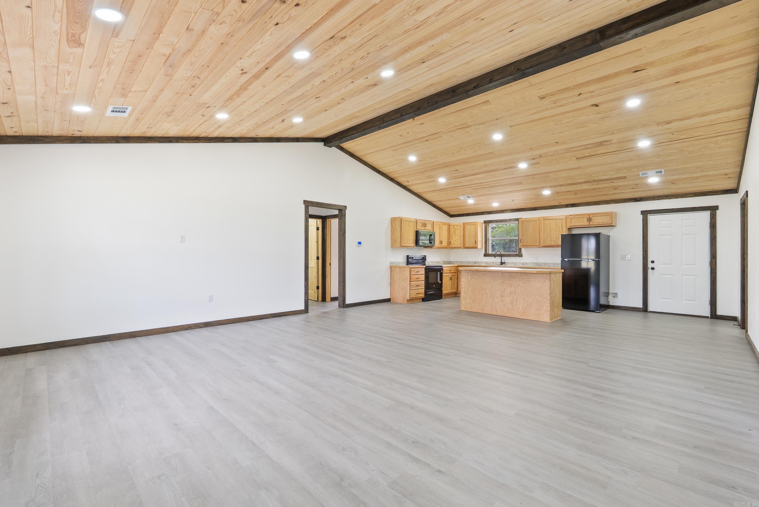 642 School  Rose Bud, AR