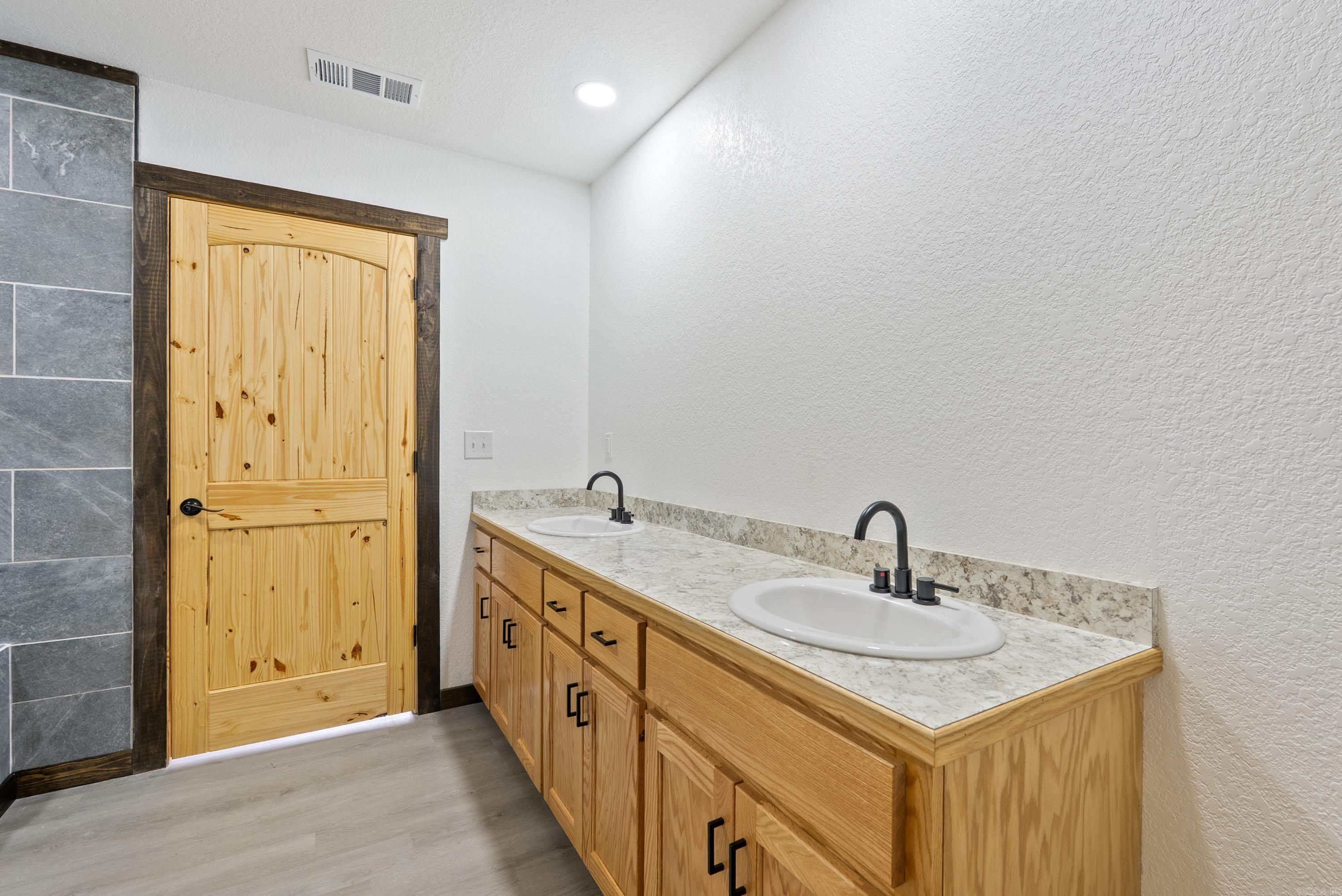 642 School  Rose Bud, AR