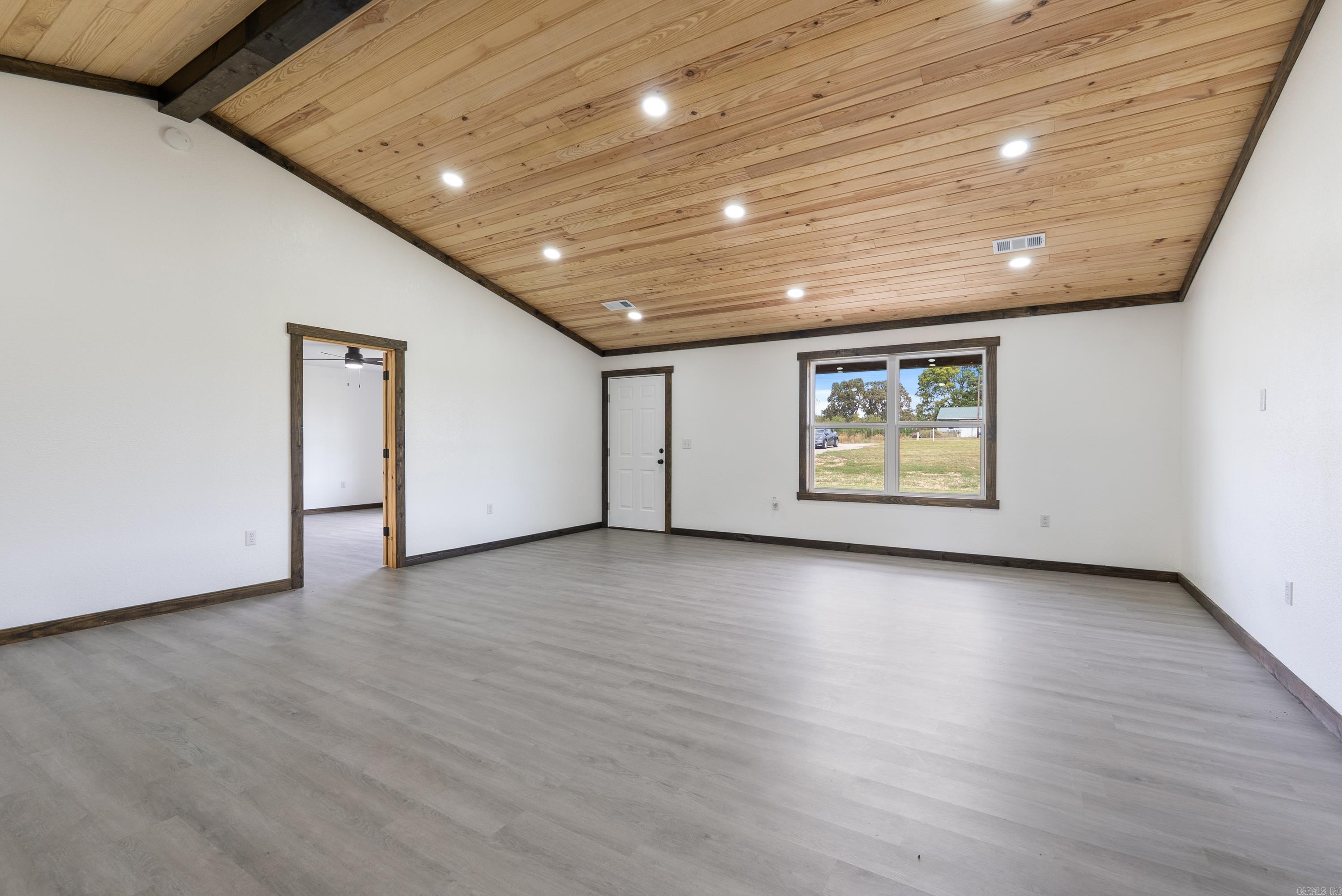 642 School  Rose Bud, AR