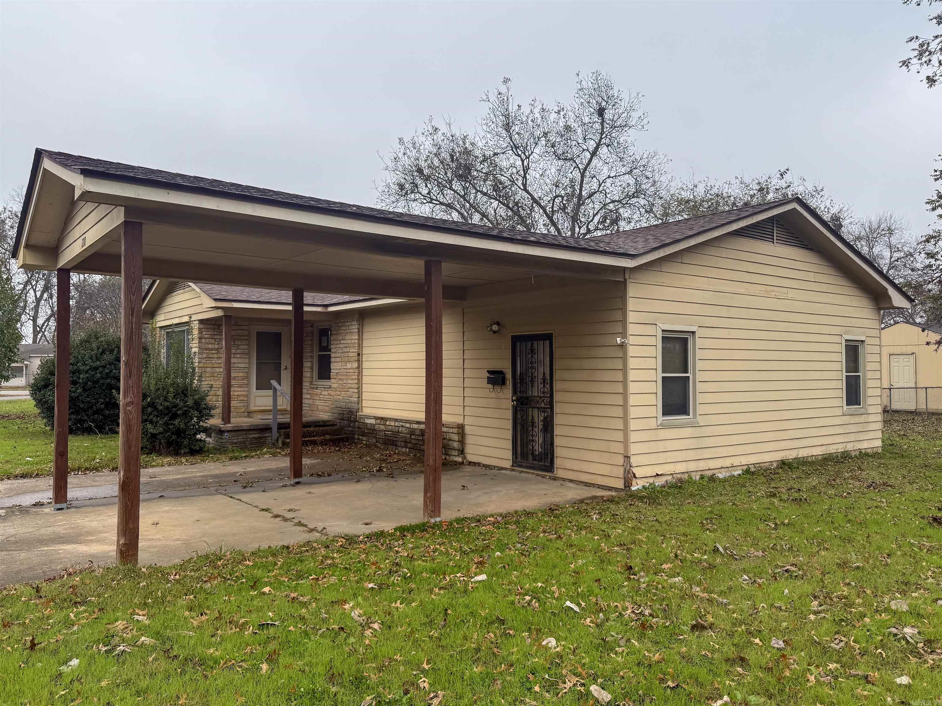 1210 W Hale  Osceola, AR