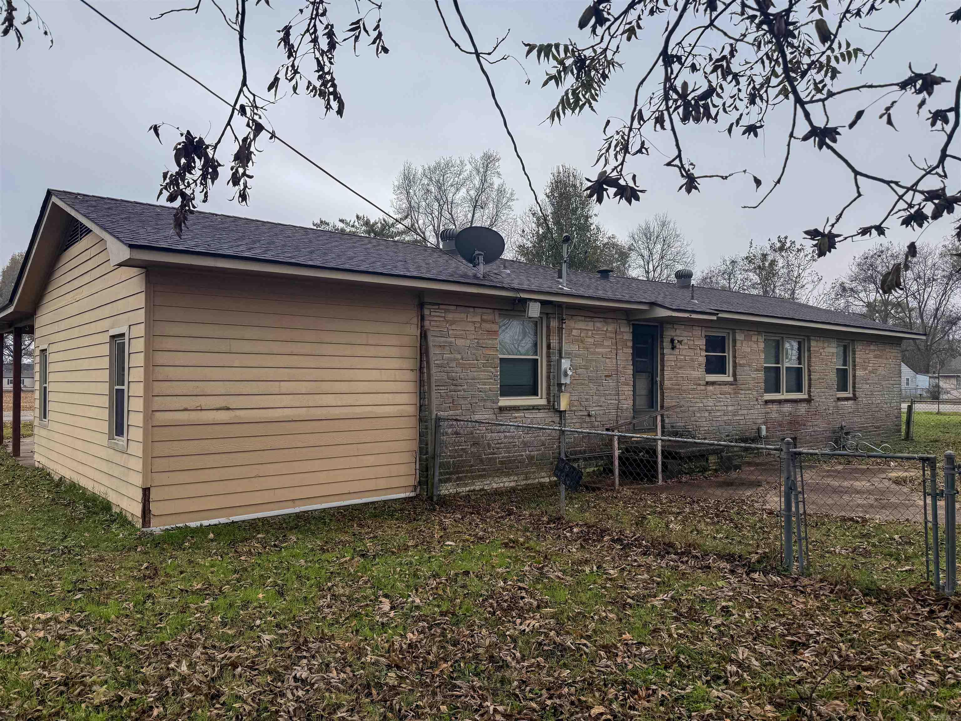 1210 W Hale  Osceola, AR