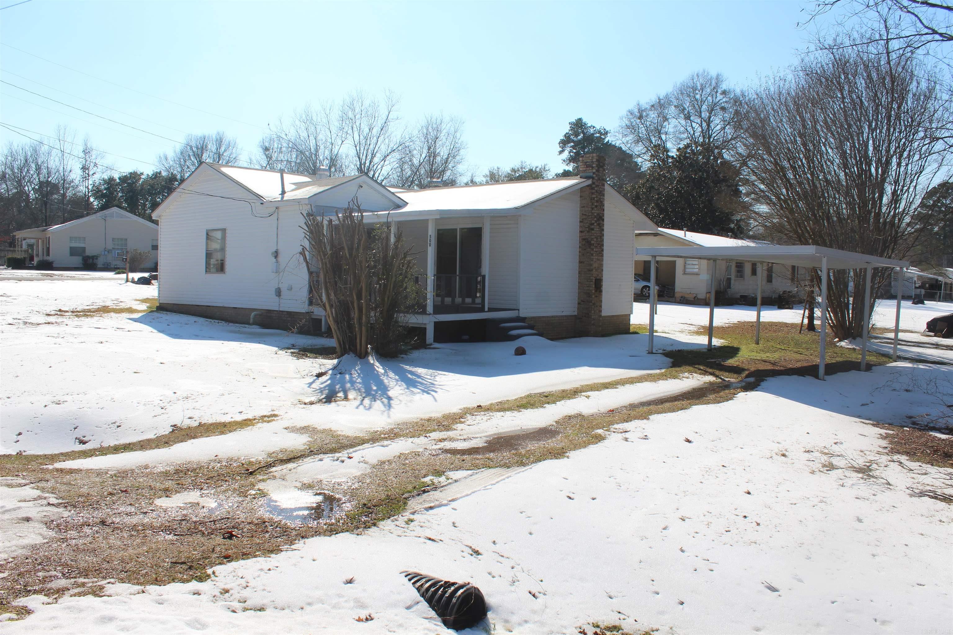 500 CHERRY Drive Hope, AR 71801